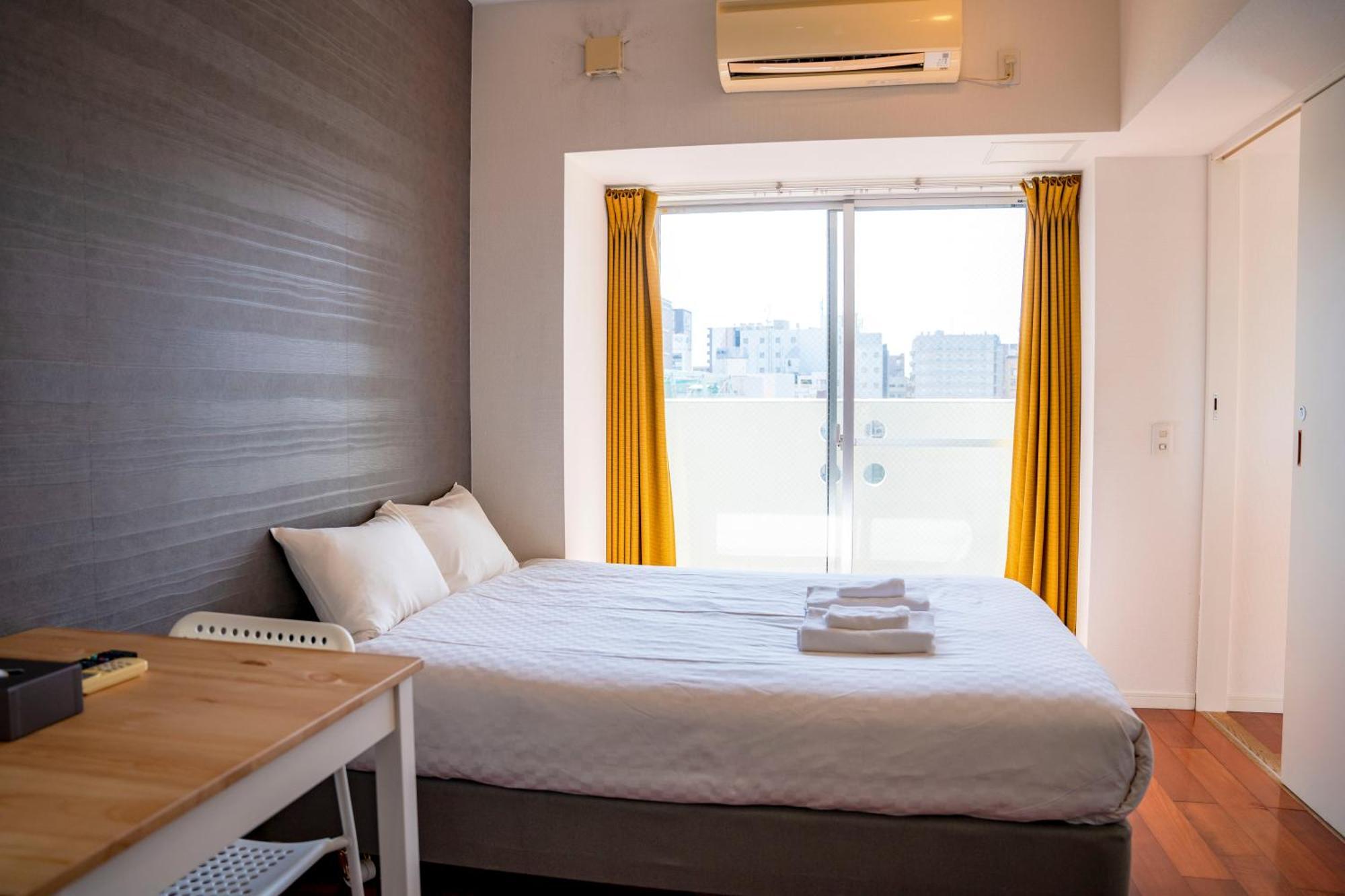 Guest house S-presso Namba Parks Street
