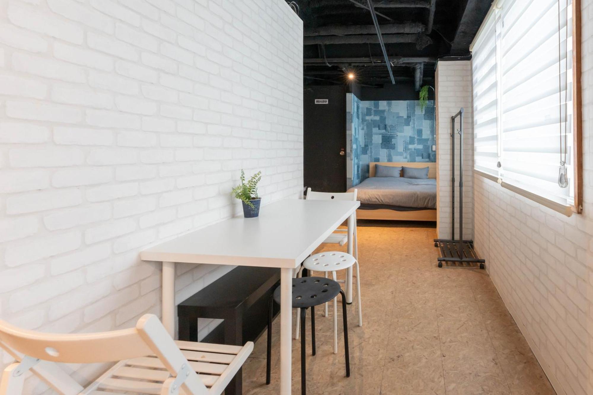 Aparthotel U.house *