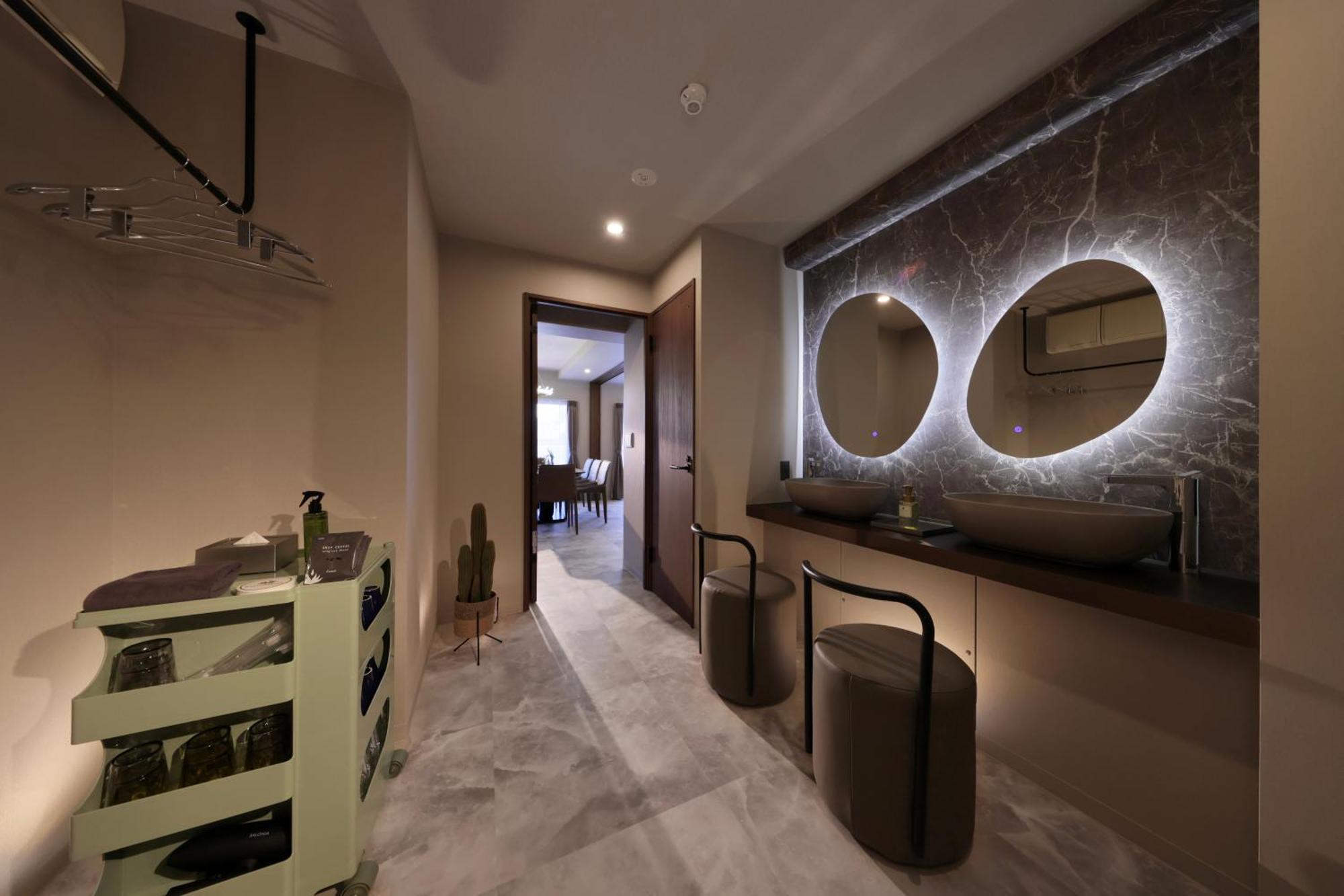 Dotombori Crystal 3 Hotel 4*