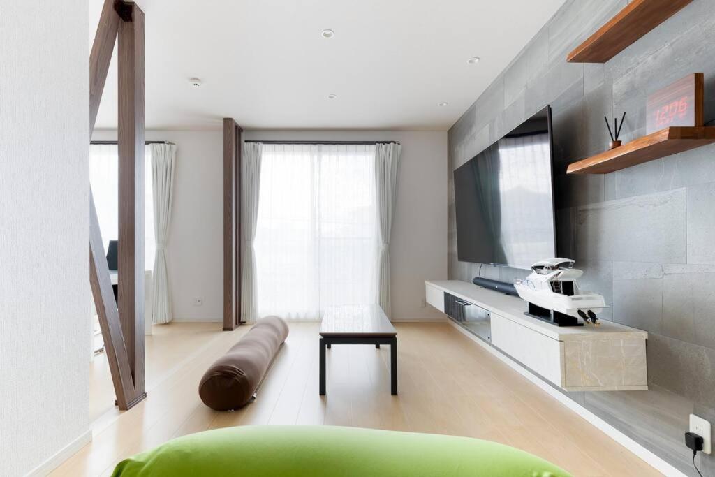 Eene Apartment *