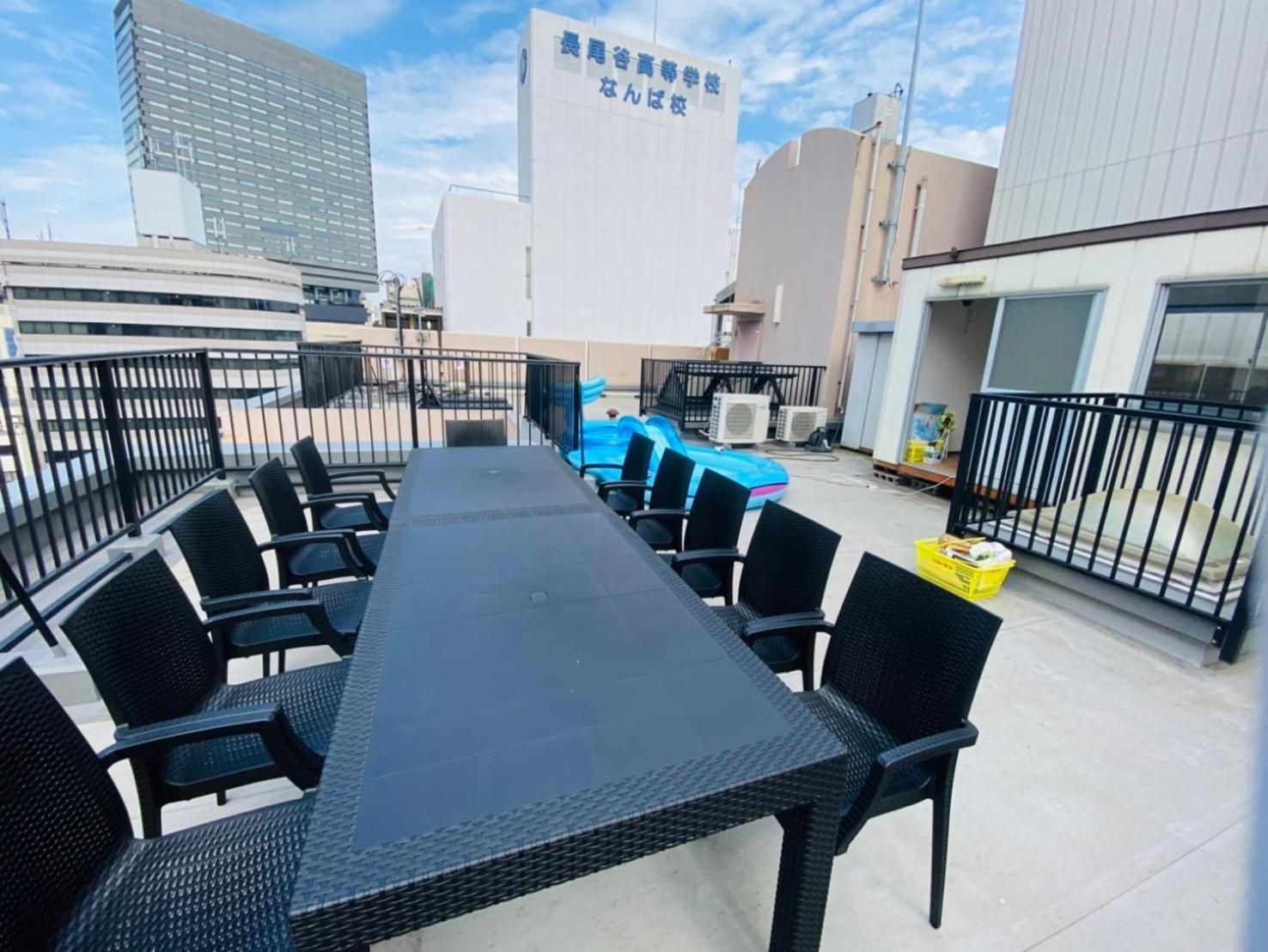 Groundcourt Namba: For Large Groups Apartment