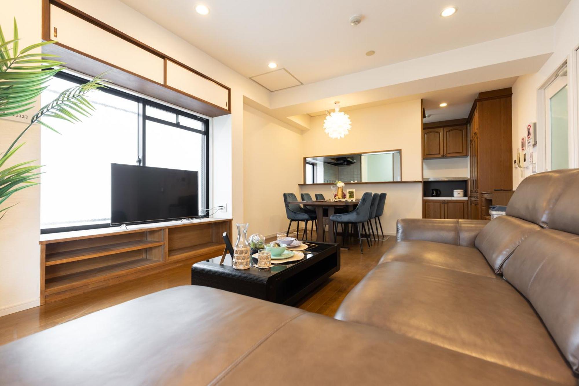 Groundcourt Namba: For Large Groups Apartment *