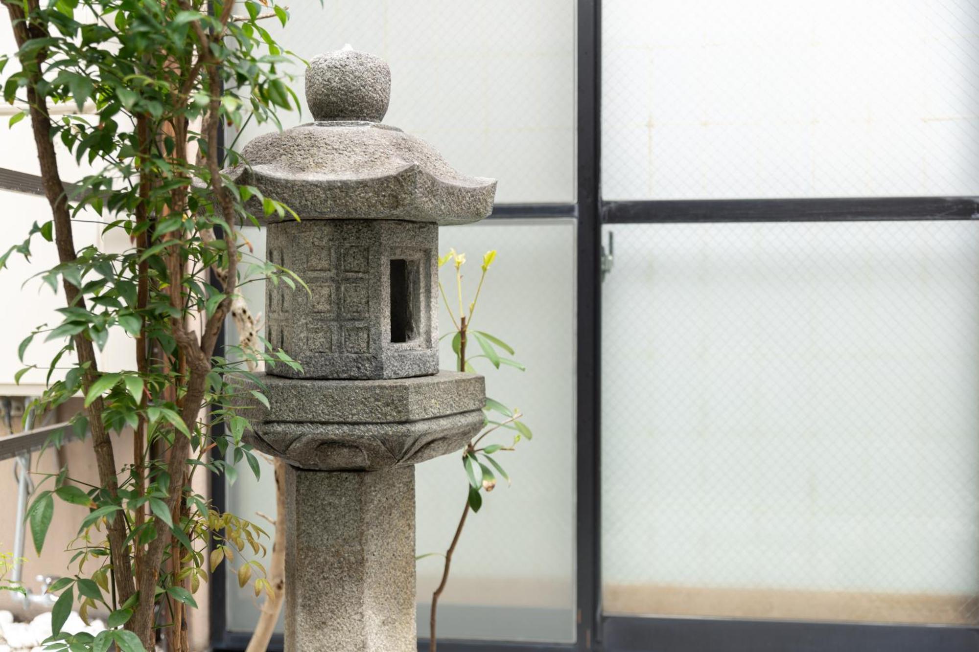 Groundcourt Namba: For Large Groups Apartment
