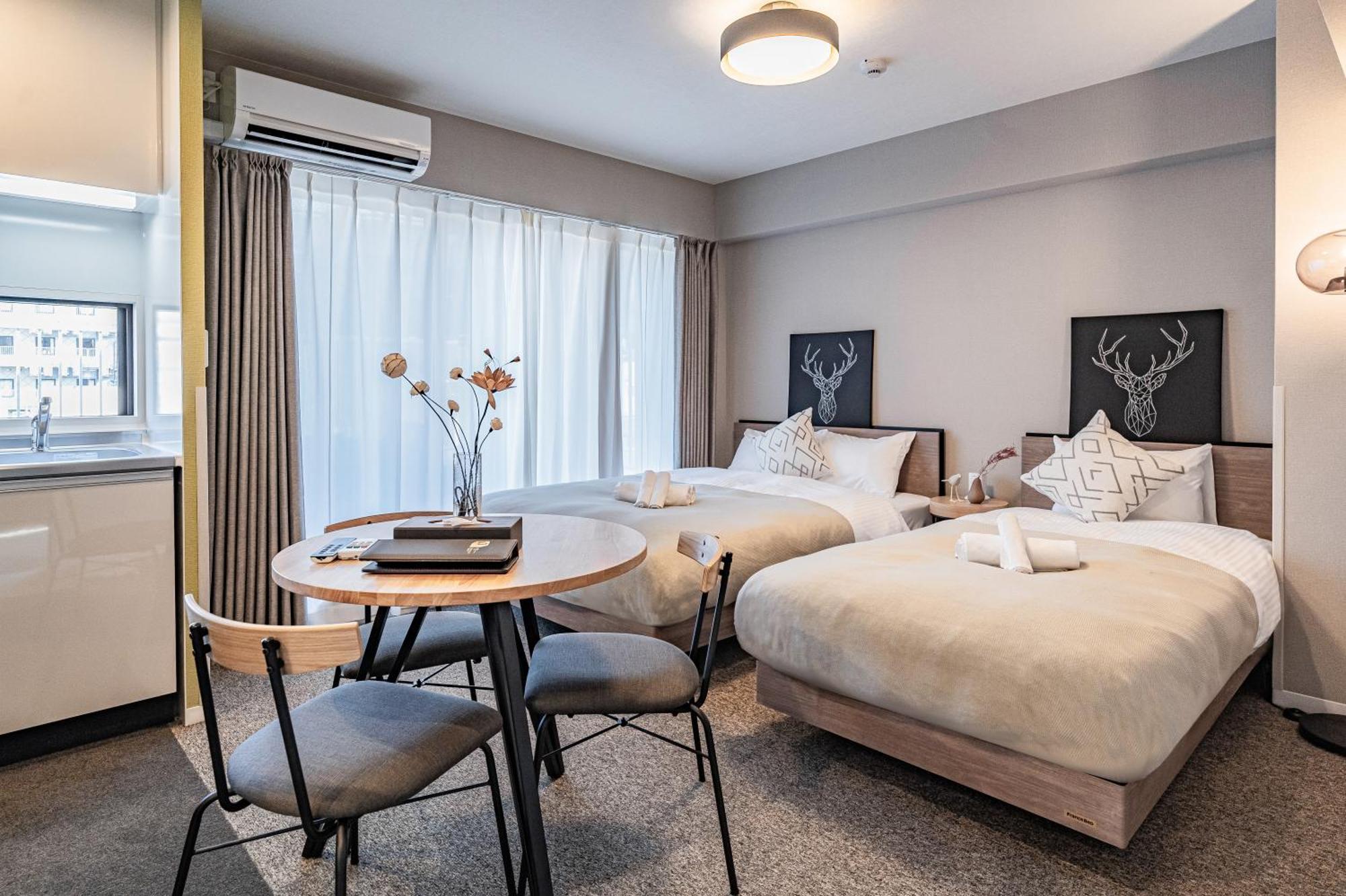 11 Umeda Kamiyama Apartment