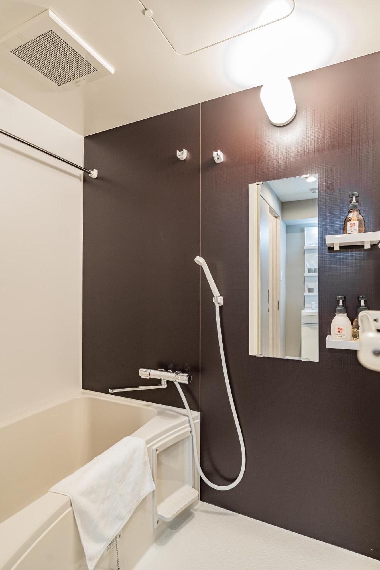 Apartment 11 Umeda Kamiyama