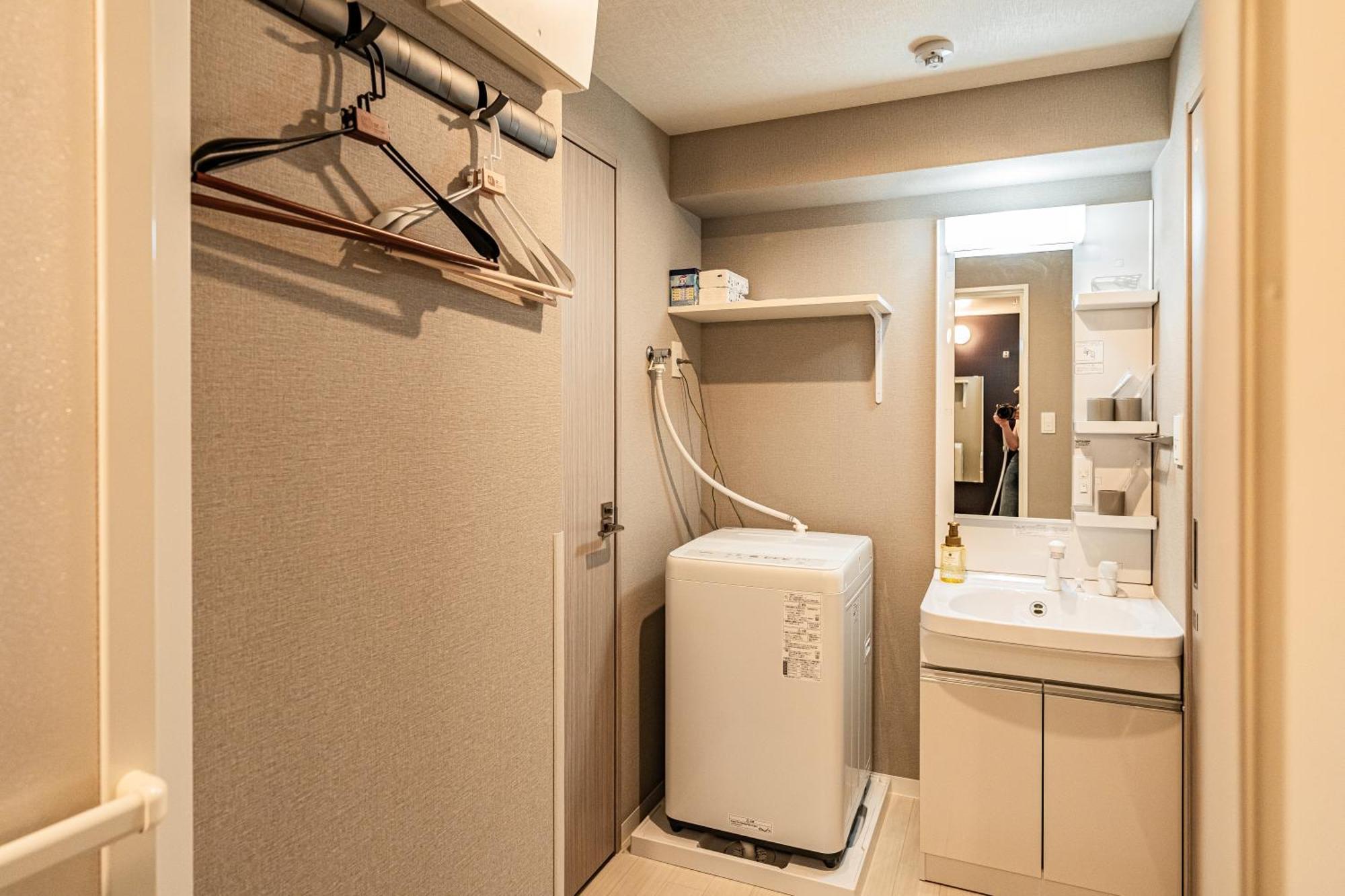 11 Umeda Kamiyama Apartment