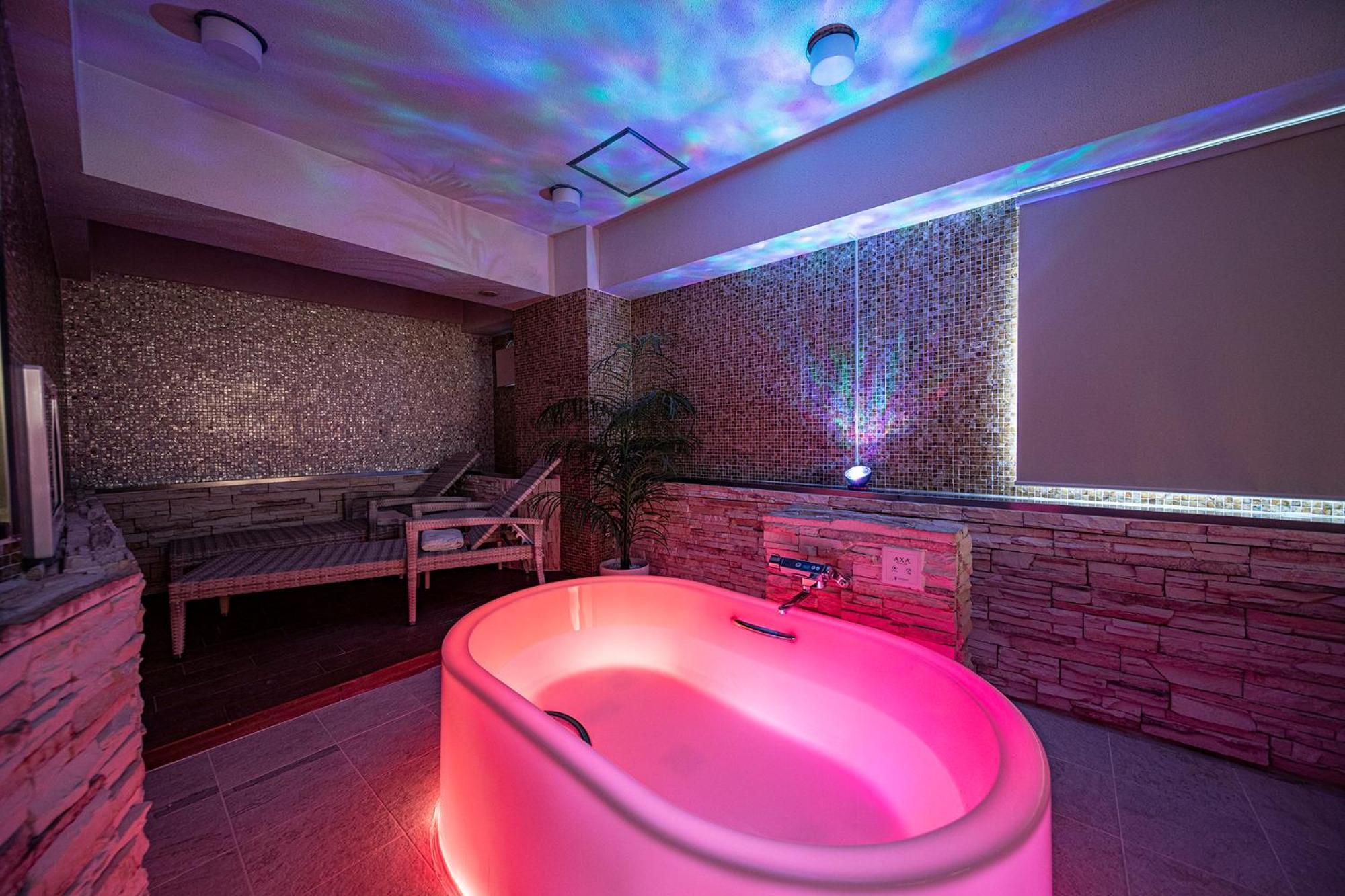 Love hotel Towers - Adult Only - 3*