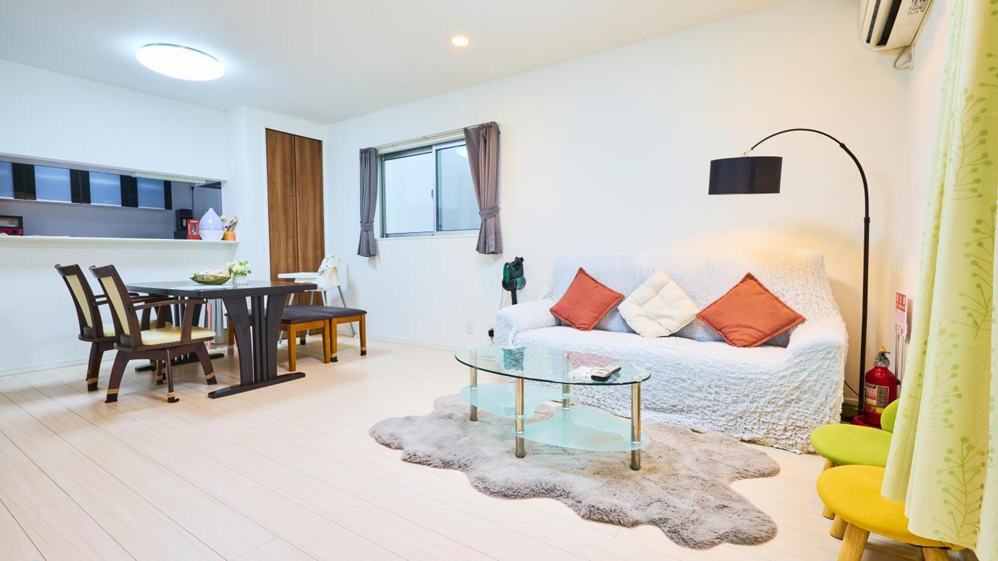 M House: New Near Tsuruhashi Station, Direct Access To Namba And Universal Holiday home Osaka