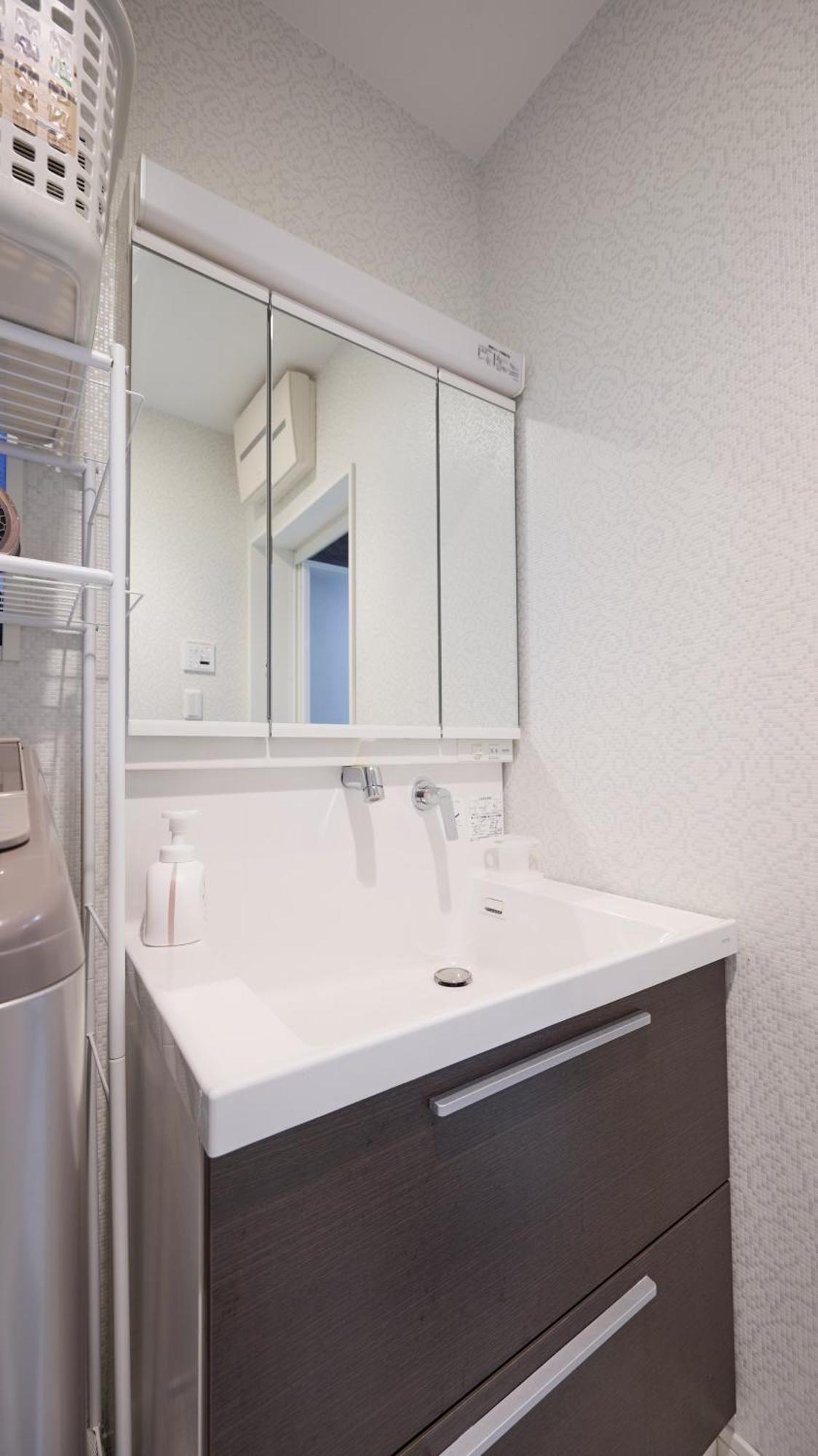 M House: New Near Tsuruhashi Station, Direct Access To Namba And Universal Holiday home *