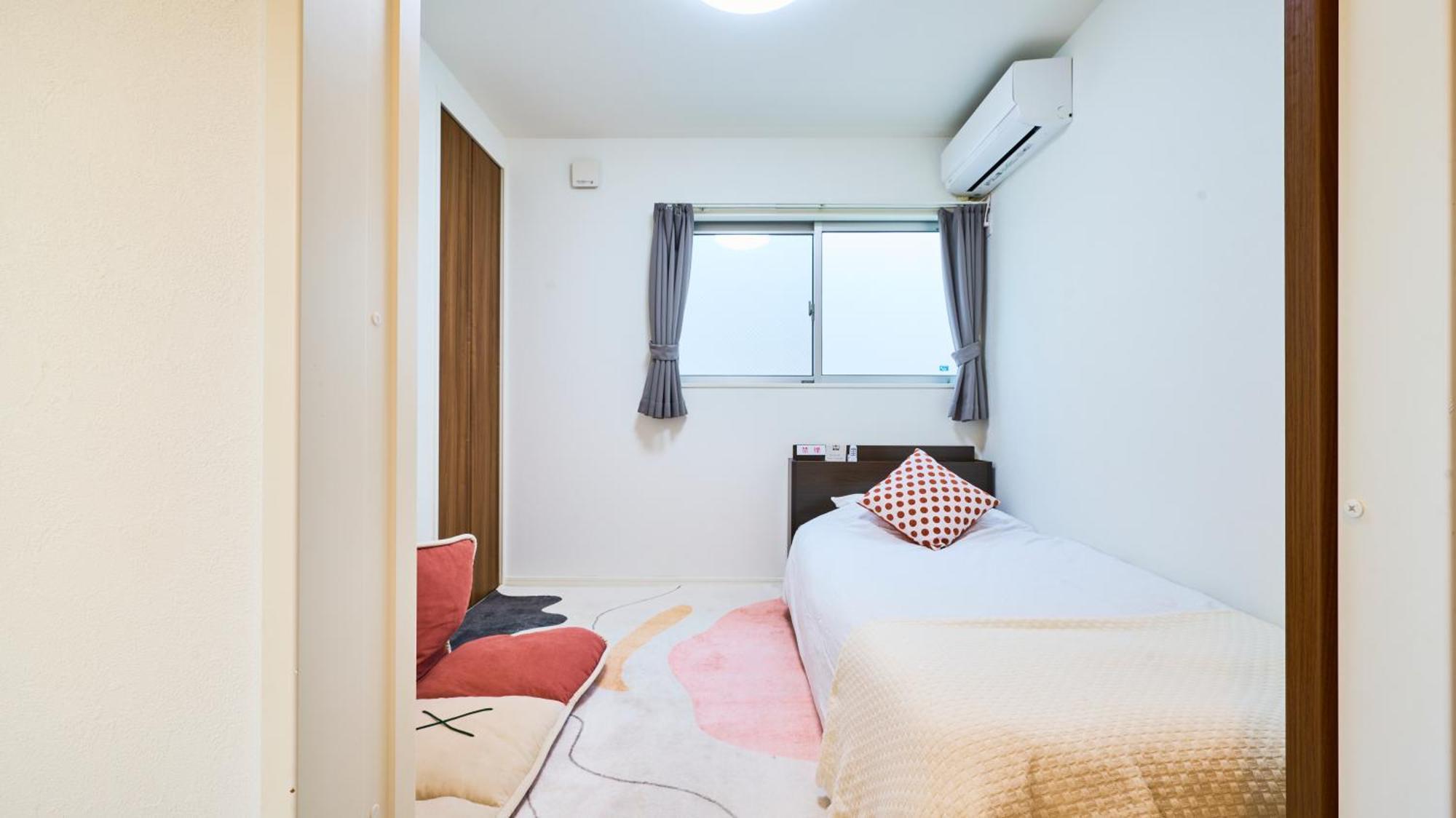 Holiday home M House: New Near Tsuruhashi Station, Direct Access To Namba And Universal *