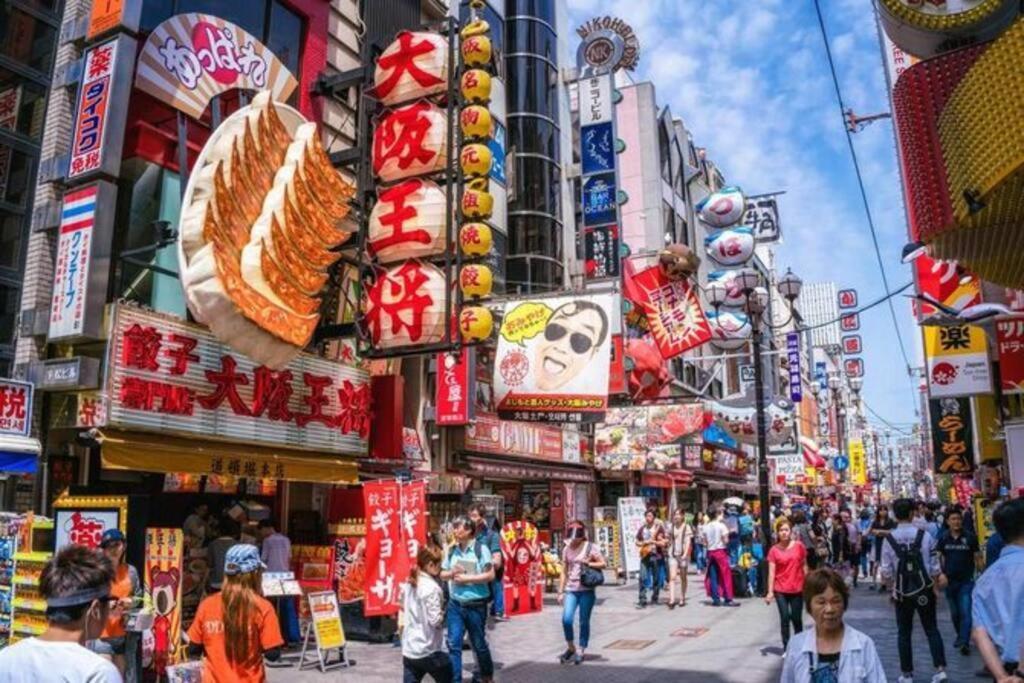 101号室花園町駅と萩之茶屋駅各徒歩2分ベット2台専用バスルーム付きな格安民泊