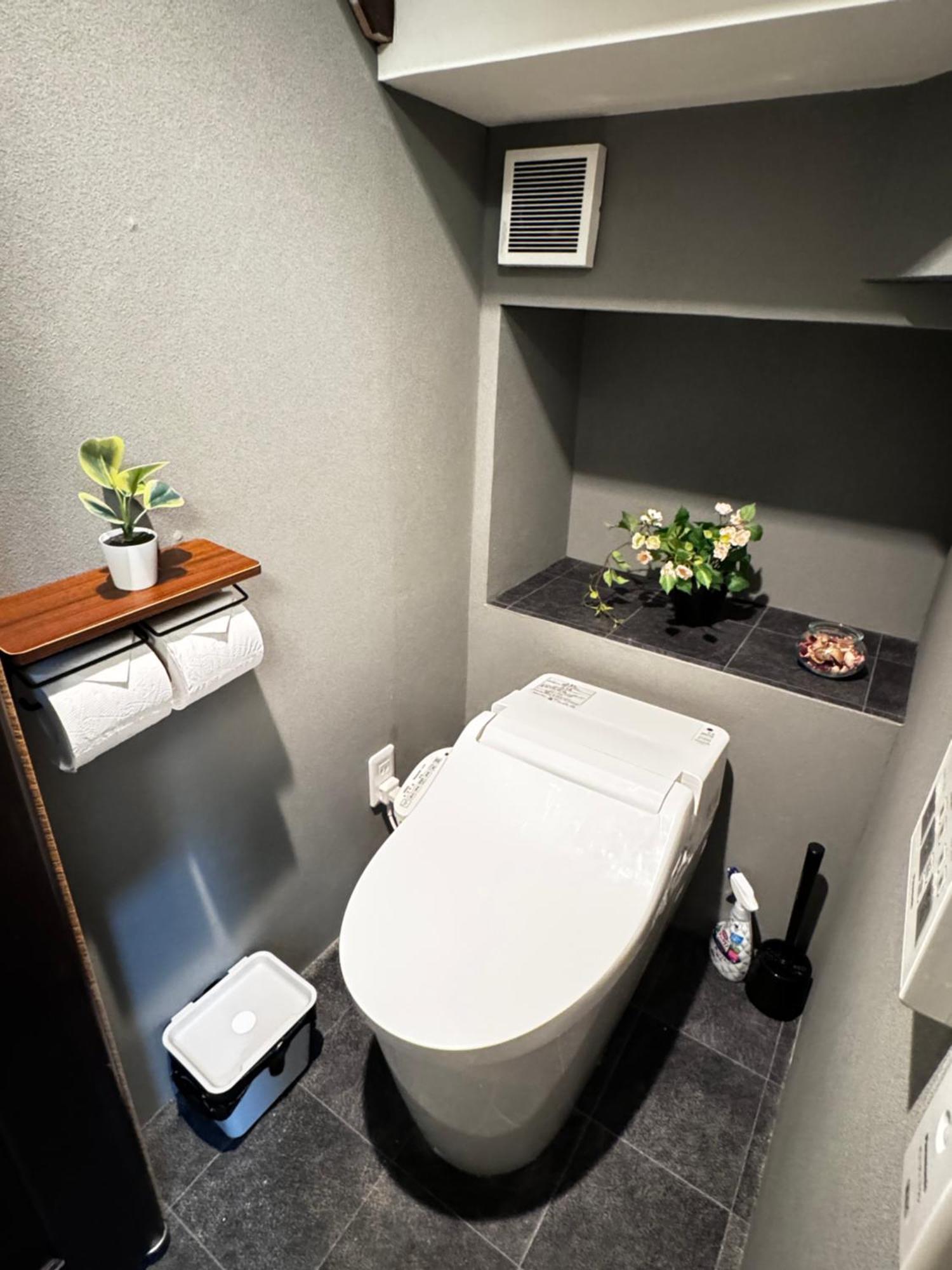 Official Trhouses 和御 玖鶴 15 Minutes To Shinsaibashi, Kuromon Market And Namba