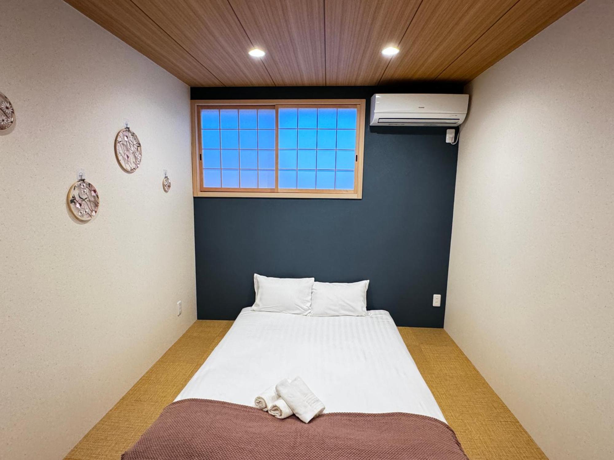 Official Trhouses 和御 玖鶴 15 Minutes To Shinsaibashi, Kuromon Market And Namba