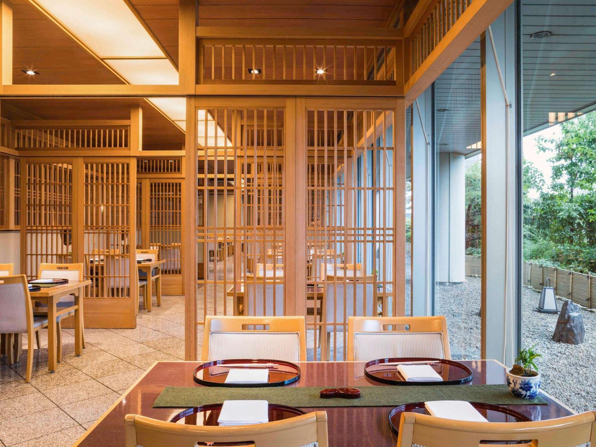 Swissotel Nankai Hotel