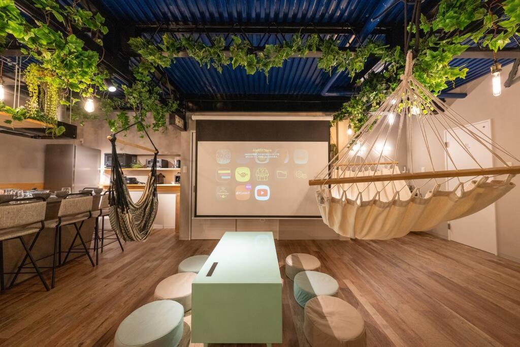 Villa Nico!サウナ!ハンモック!yogibo!大画面プロジェクター!非日常の暮らし 寝室5つ トイレお風呂3台 *
