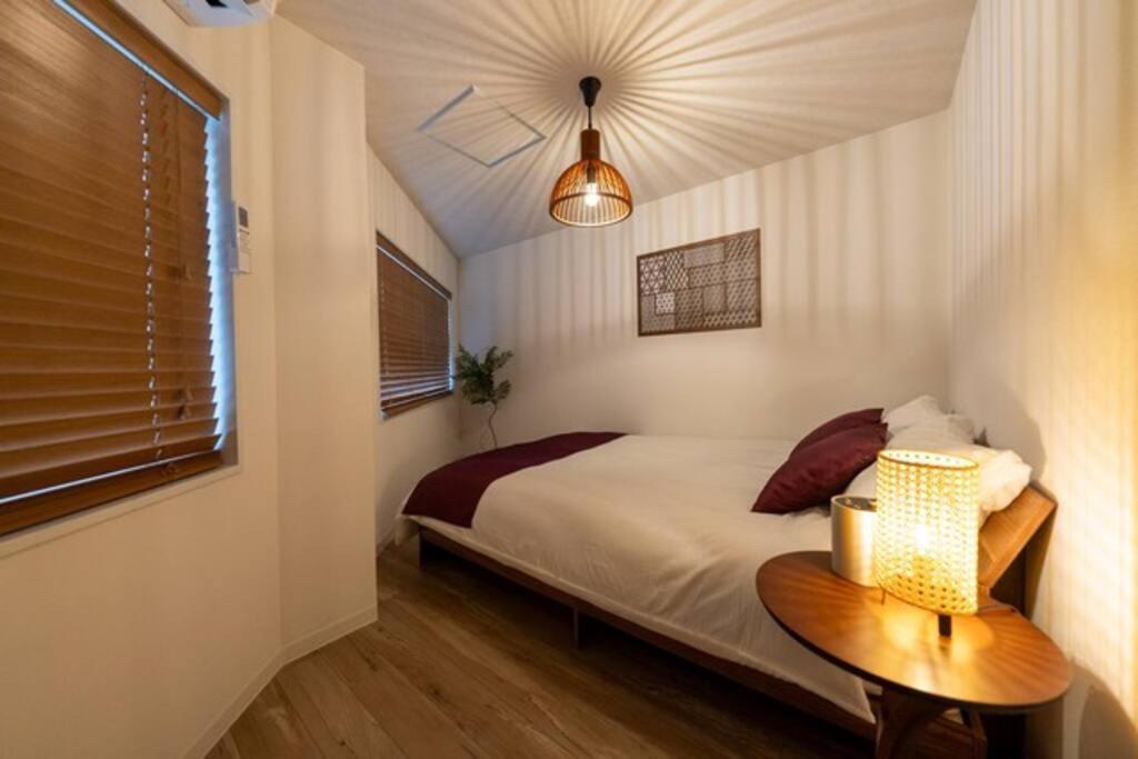 Villa Nico!サウナ!ハンモック!yogibo!大画面プロジェクター!非日常の暮らし 寝室5つ トイレお風呂3台 Osaka