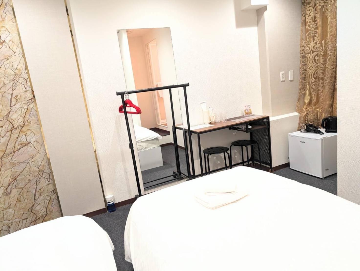Apartment Reifa 日本橋 3人部屋 *
