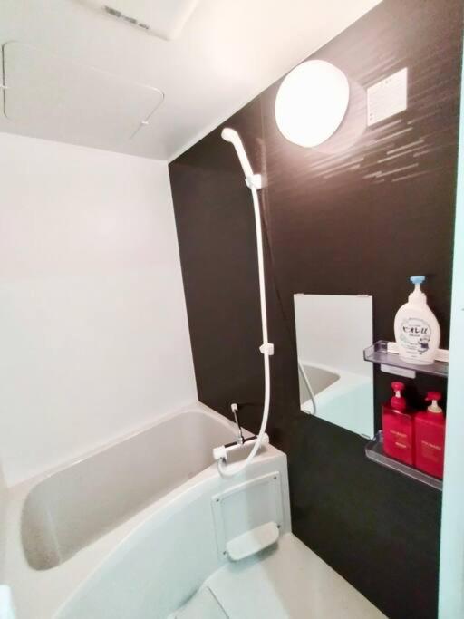 天下茶屋1階 Max 6 People 2 4 Mins To Station Near Namba! Apartment