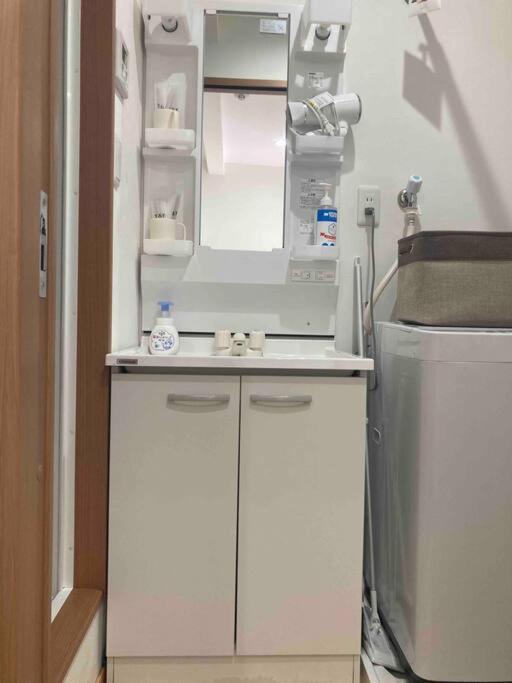 Apartment 天下茶屋1階 Max 6 People 2 4 Mins To Station Near Namba! *