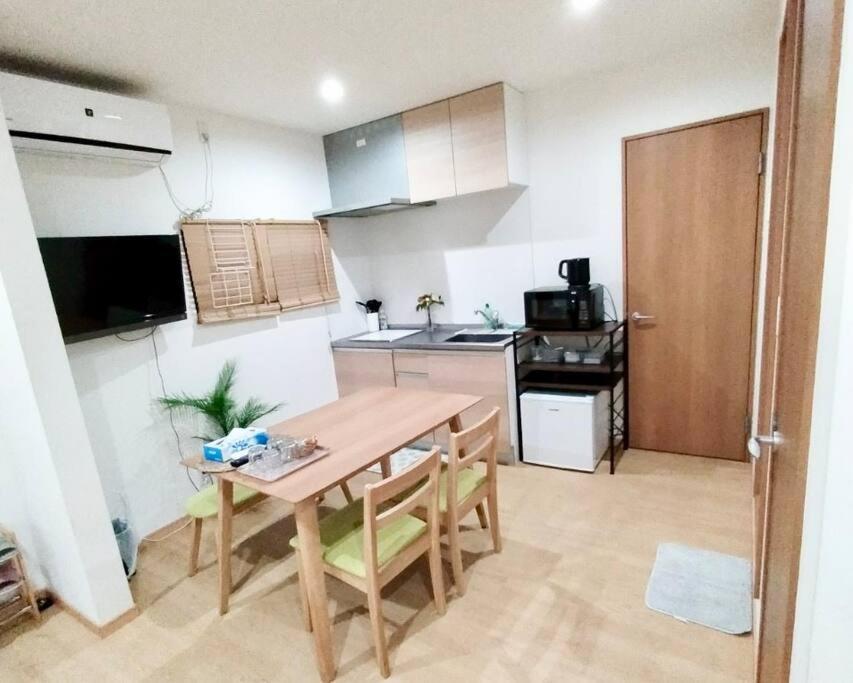Apartment 天下茶屋1階 Max 6 People 2 4 Mins To Station Near Namba!