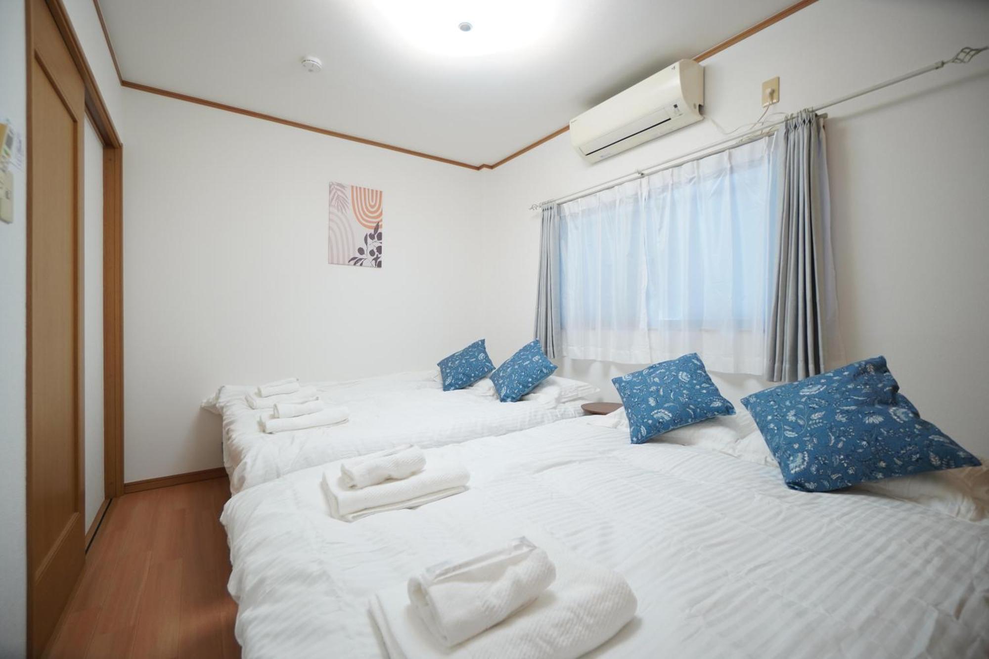 Apartment Tsuruhashi House 5bedroom *