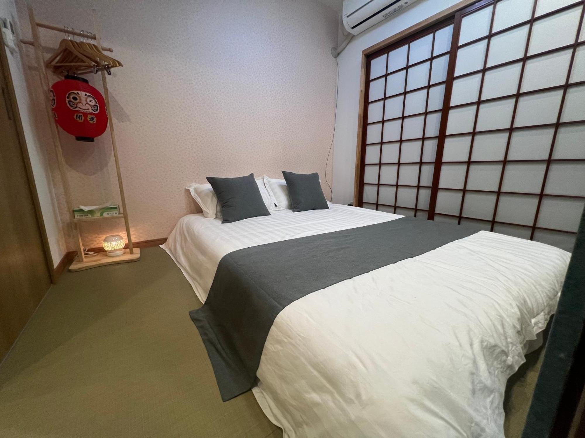 Holiday home 关西机场难波梅田直达花園町の夢旅人 Osaka