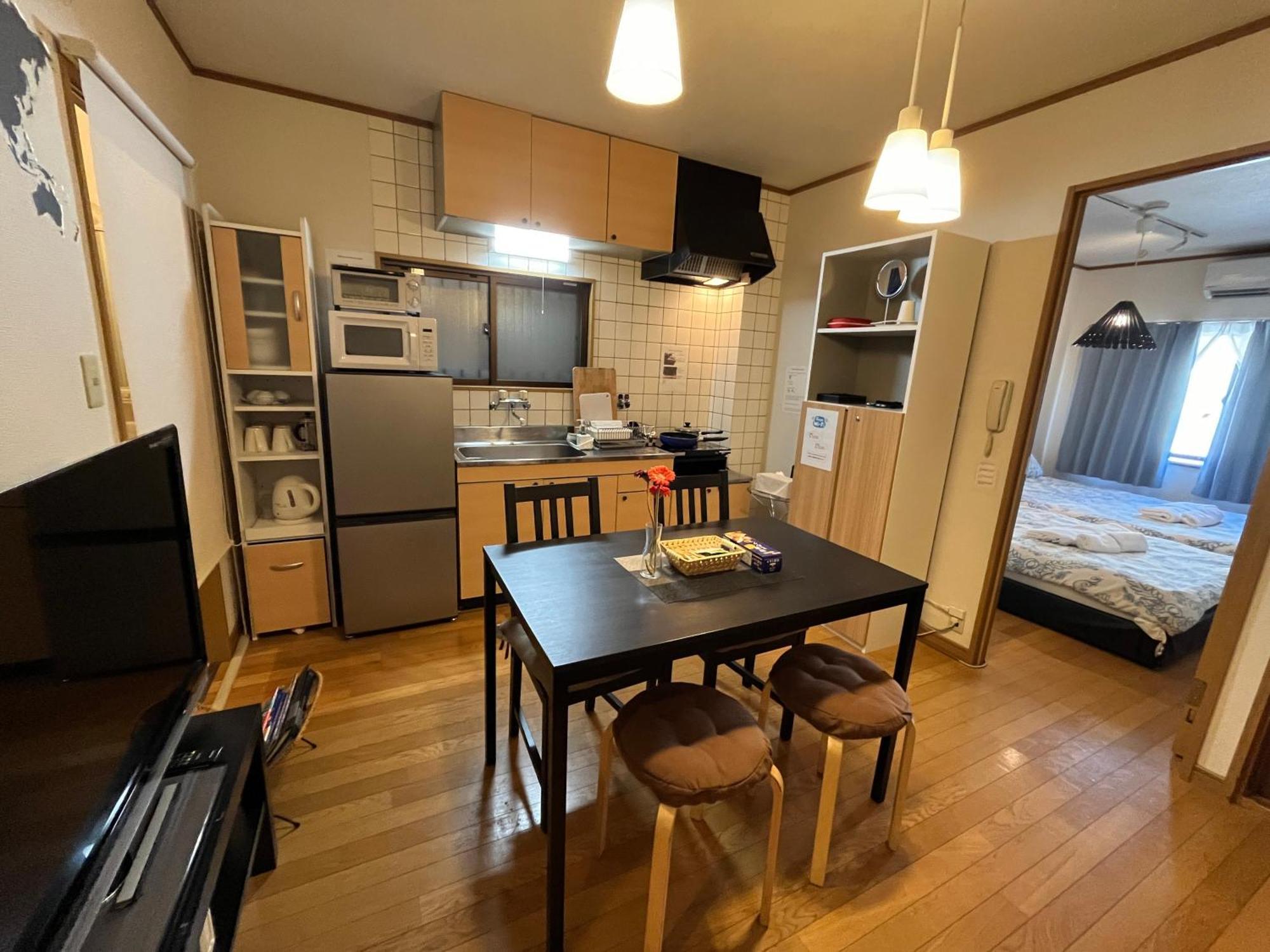 Cozy House J * Osaka