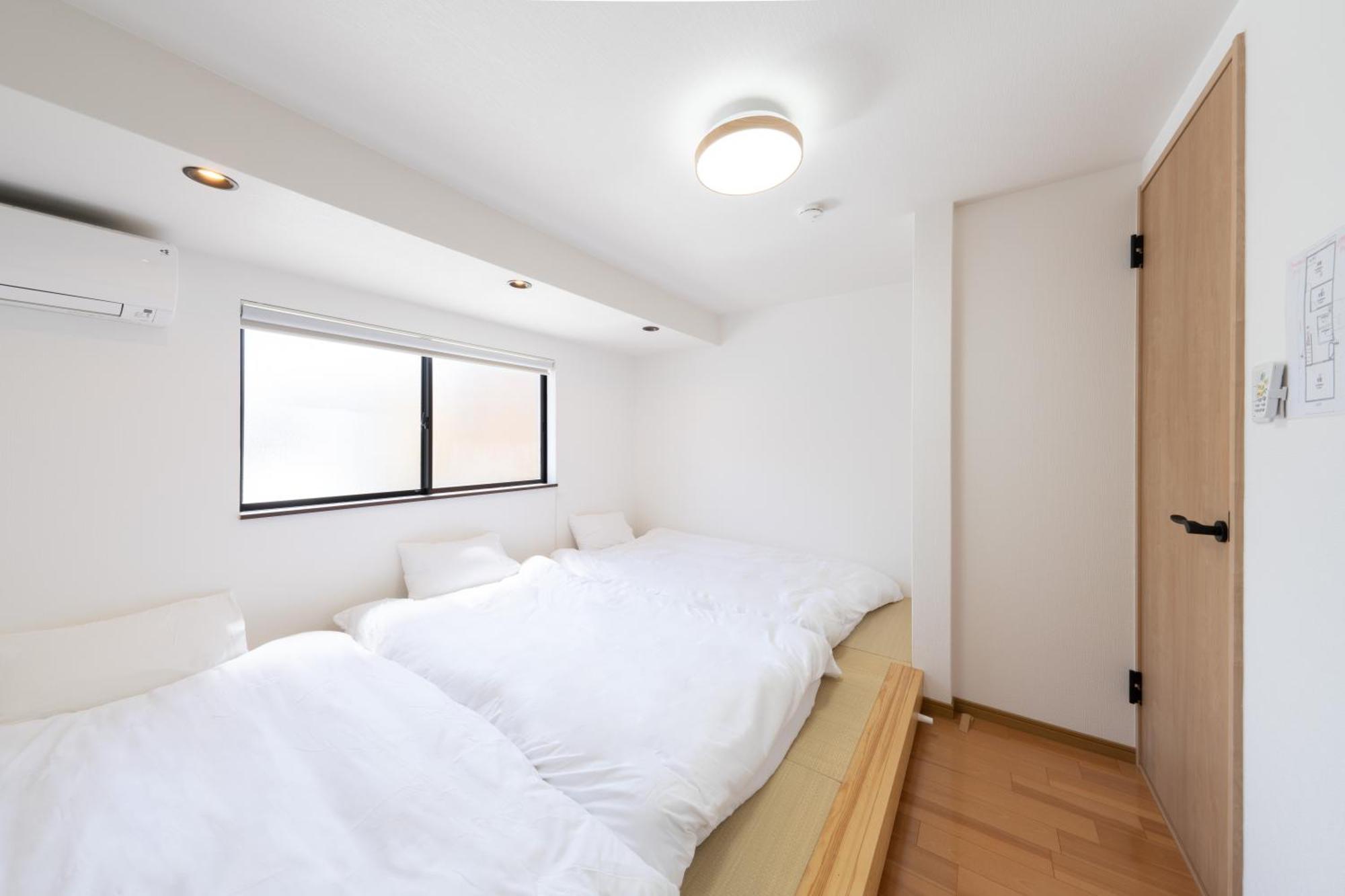 花火天下茶屋一番館天下茶屋駅徒歩4分リニューアルした落ち着きのある和風モダンな民宿 Osaka