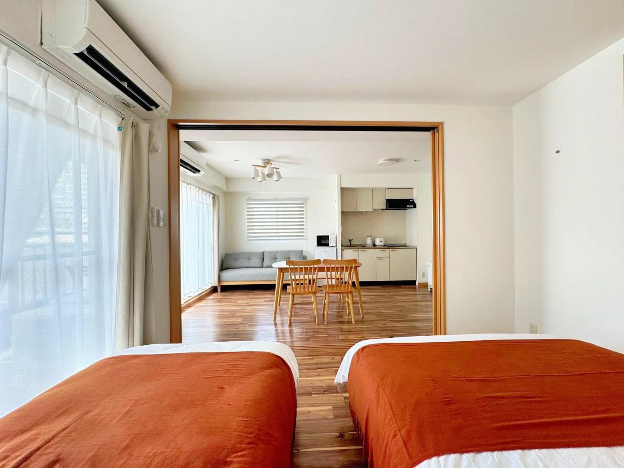 Apartamento クリスタルコート難波