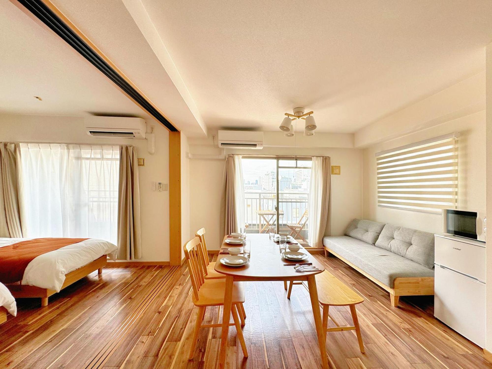 Apartamento クリスタルコート難波