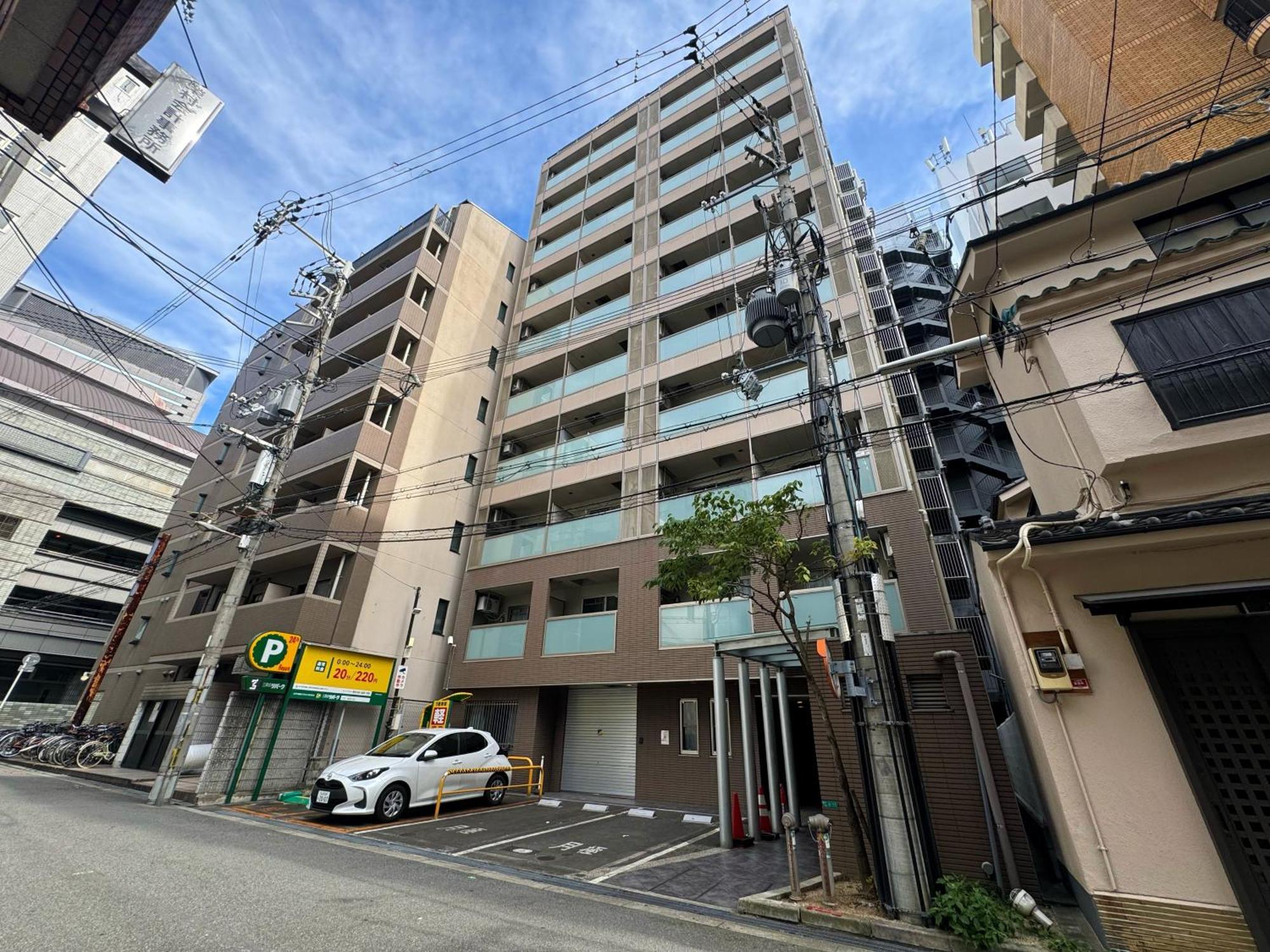 Apartamento クリスタルコート難波 Osaka