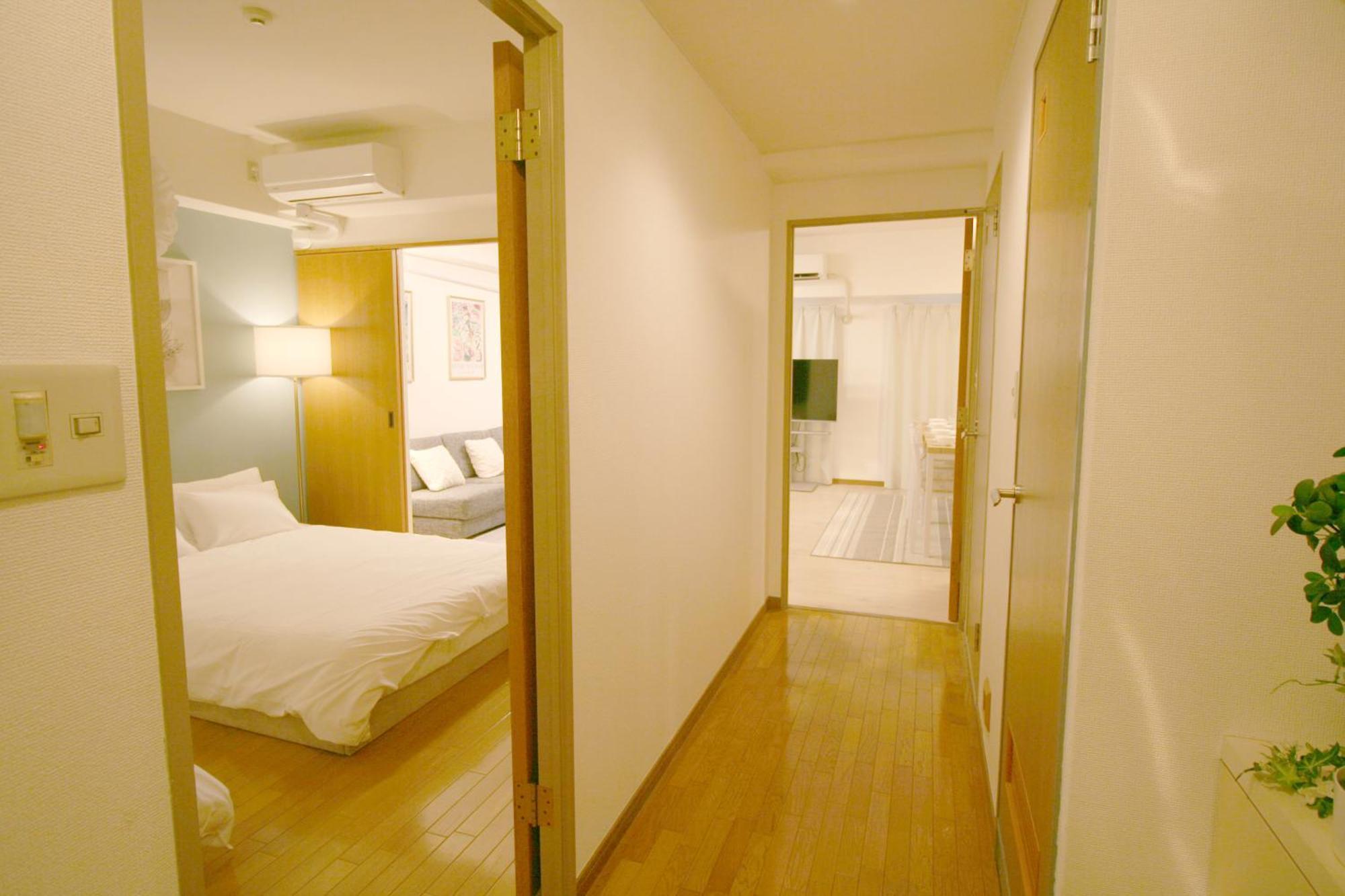 Apartment 大阪中心街 道頓堀徒歩10分!!! 日本橋駅 徒歩10分 ホテルリネン使用 702 Osaka