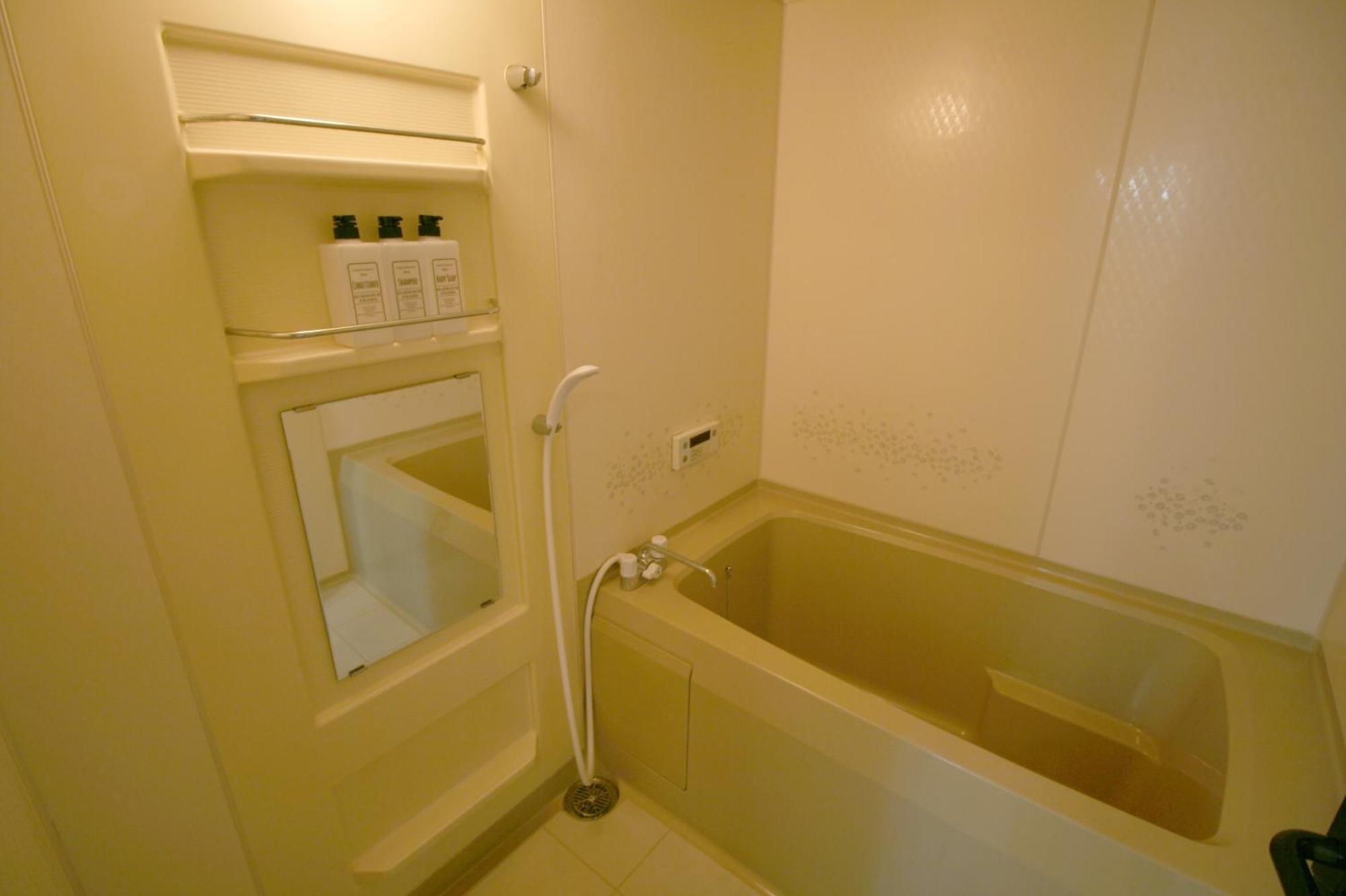 Apartment 大阪中心街 道頓堀徒歩10分!!! 日本橋駅 徒歩10分 ホテルリネン使用 702