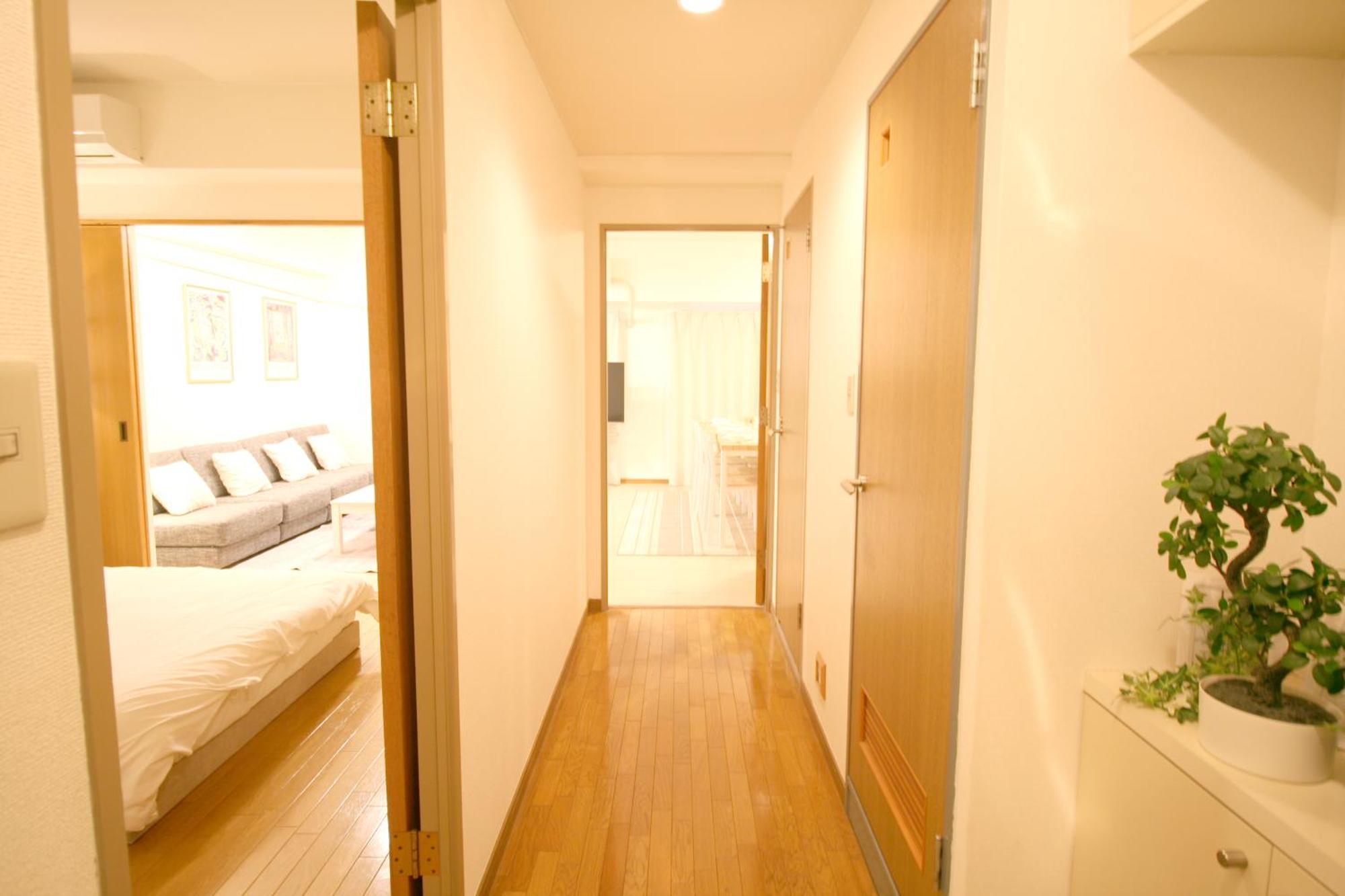 大阪中心街 道頓堀徒歩10分!!! 日本橋駅 徒歩10分 ホテルリネン使用 702 Apartment Osaka