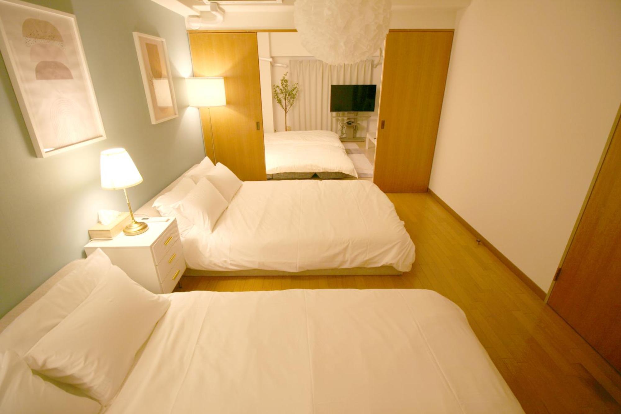 大阪中心街 道頓堀徒歩10分!!! 日本橋駅 徒歩10分 ホテルリネン使用 702 Apartment