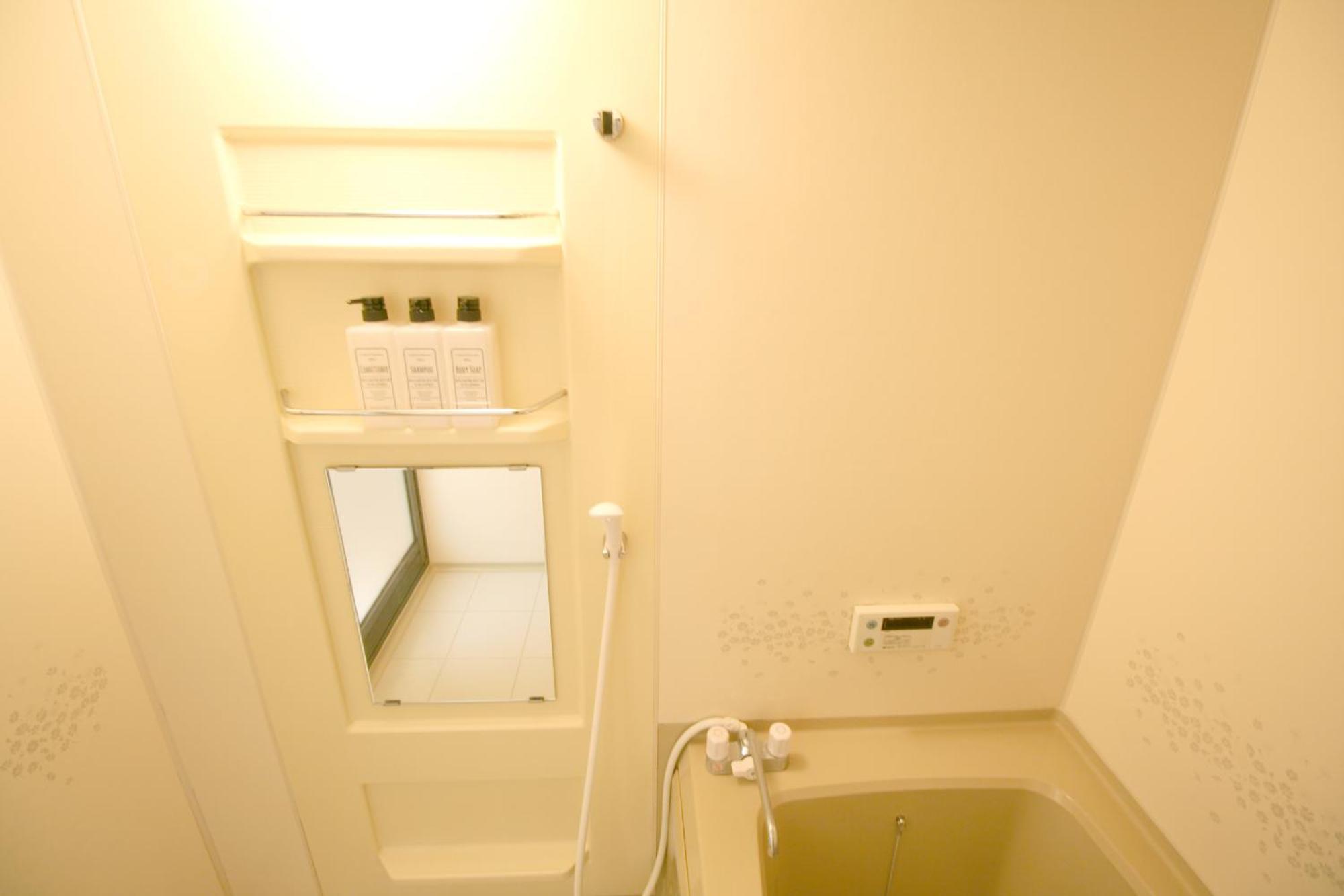 大阪中心街 道頓堀徒歩10分!!! 日本橋駅 徒歩10分 ホテルリネン使用 702 Apartment *