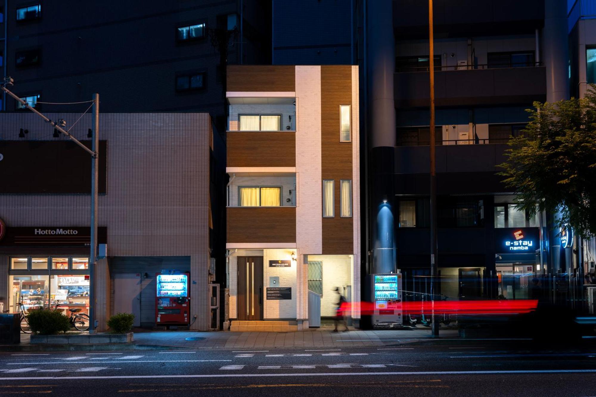 E-stay Namba 2* Osaka