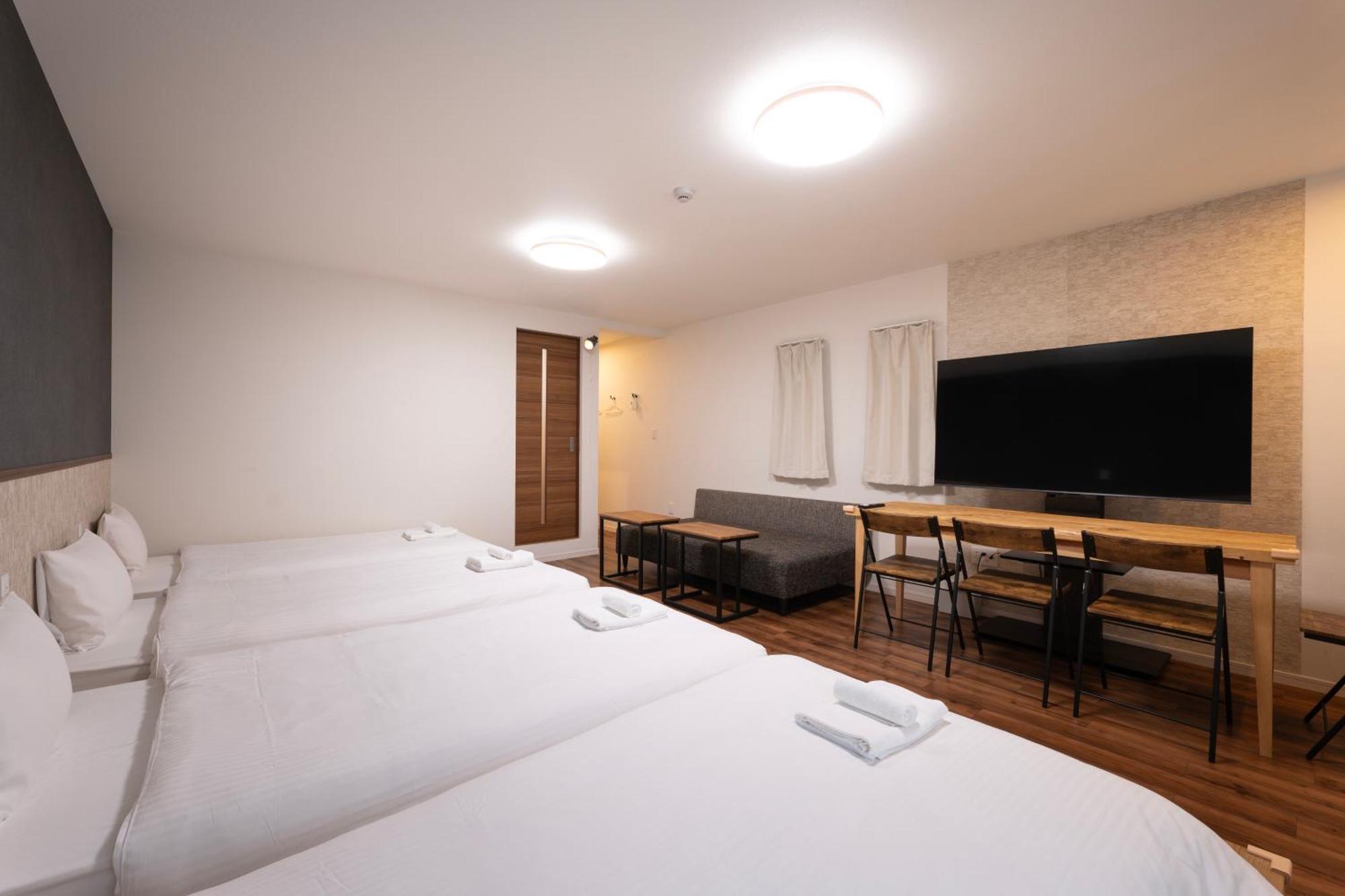 E-stay Namba Aparthotel
