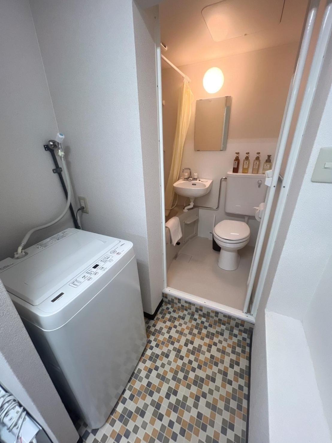 Reifa Shukuhaku Nihonbashi Apartment