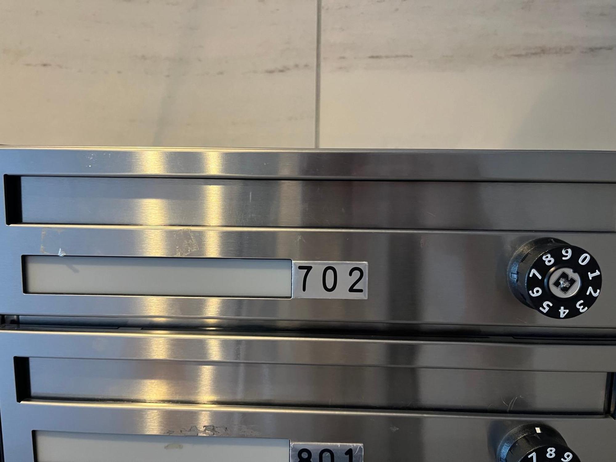 ランドマーク難波 Apartment