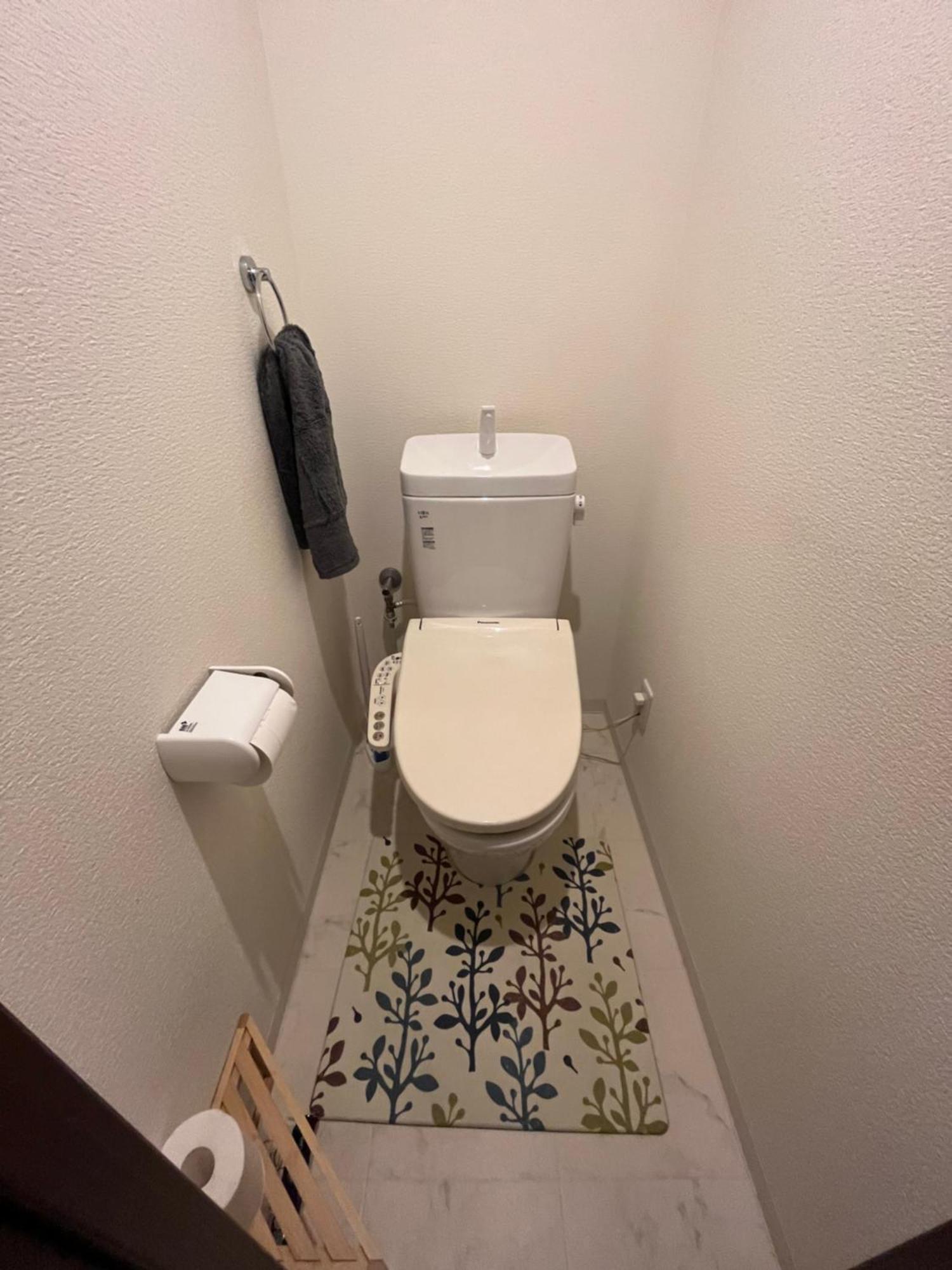 Apartment ランドマーク難波 *