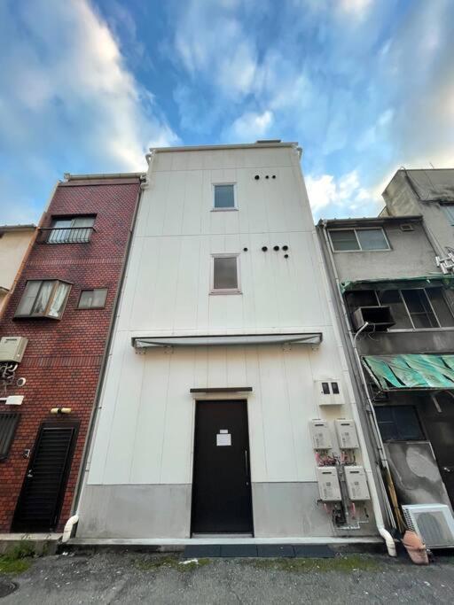 楽宿黒門市場401 * Osaka