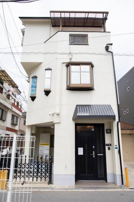 難波 梅田までアクセス良好 3階建ての一軒家を貸切 3寝室あり 最大7名様宿泊可能 Holiday home *