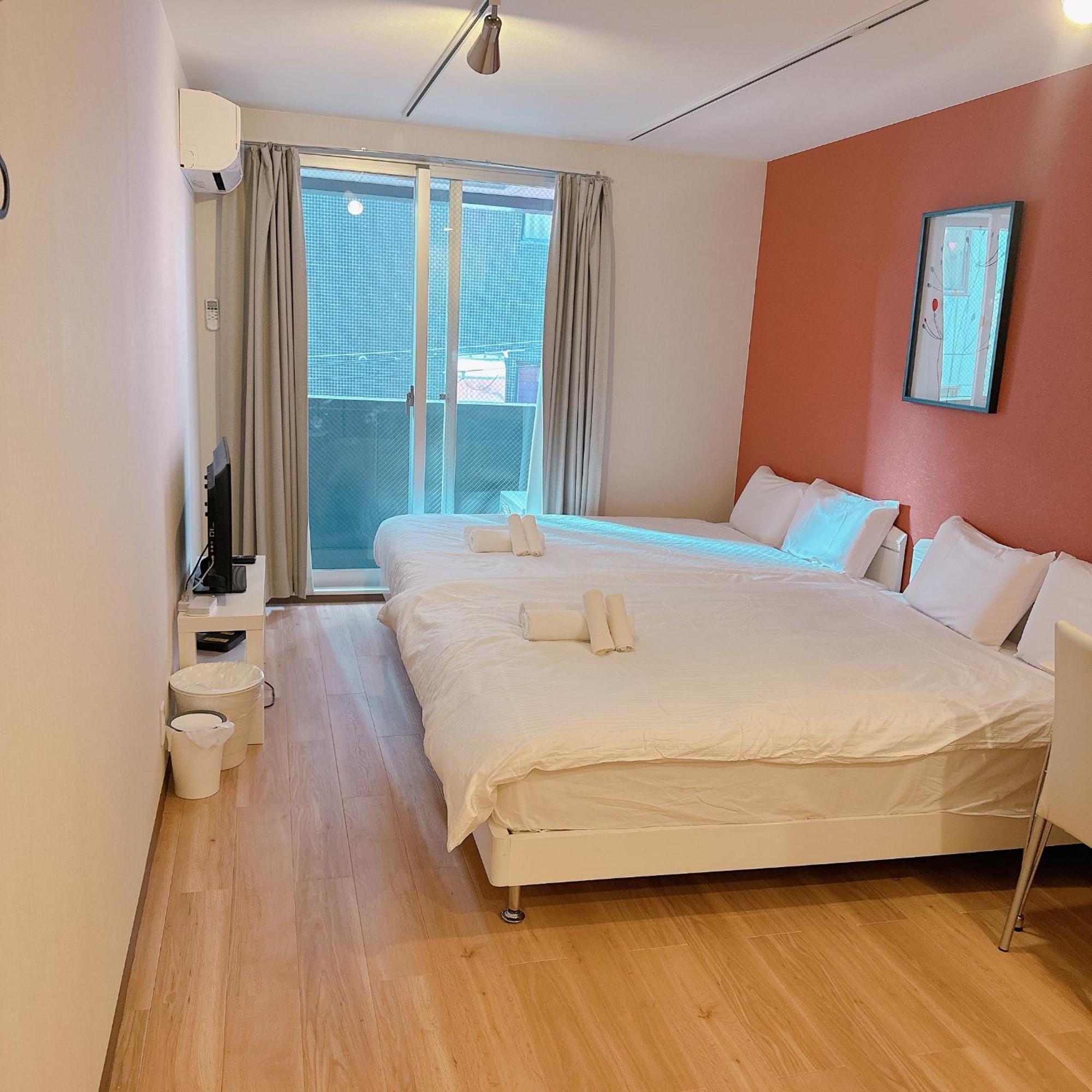 Apartment 難波民泊402 *