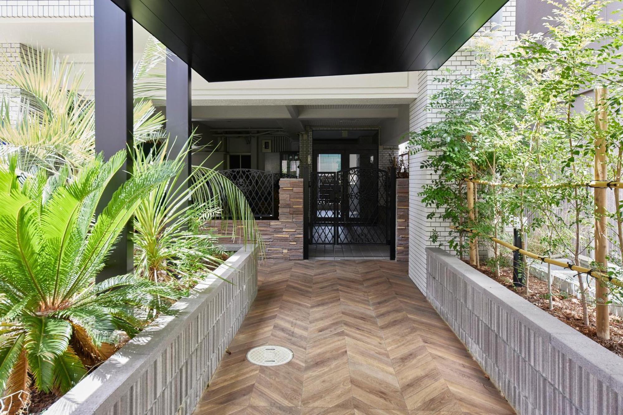 Eni Taniroku Apartment