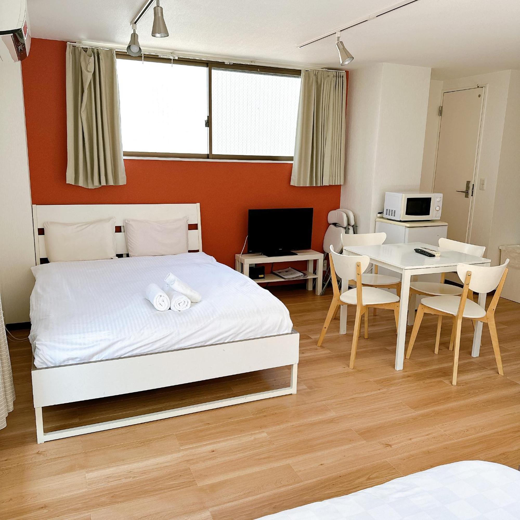 Apartment 難波民泊801号室