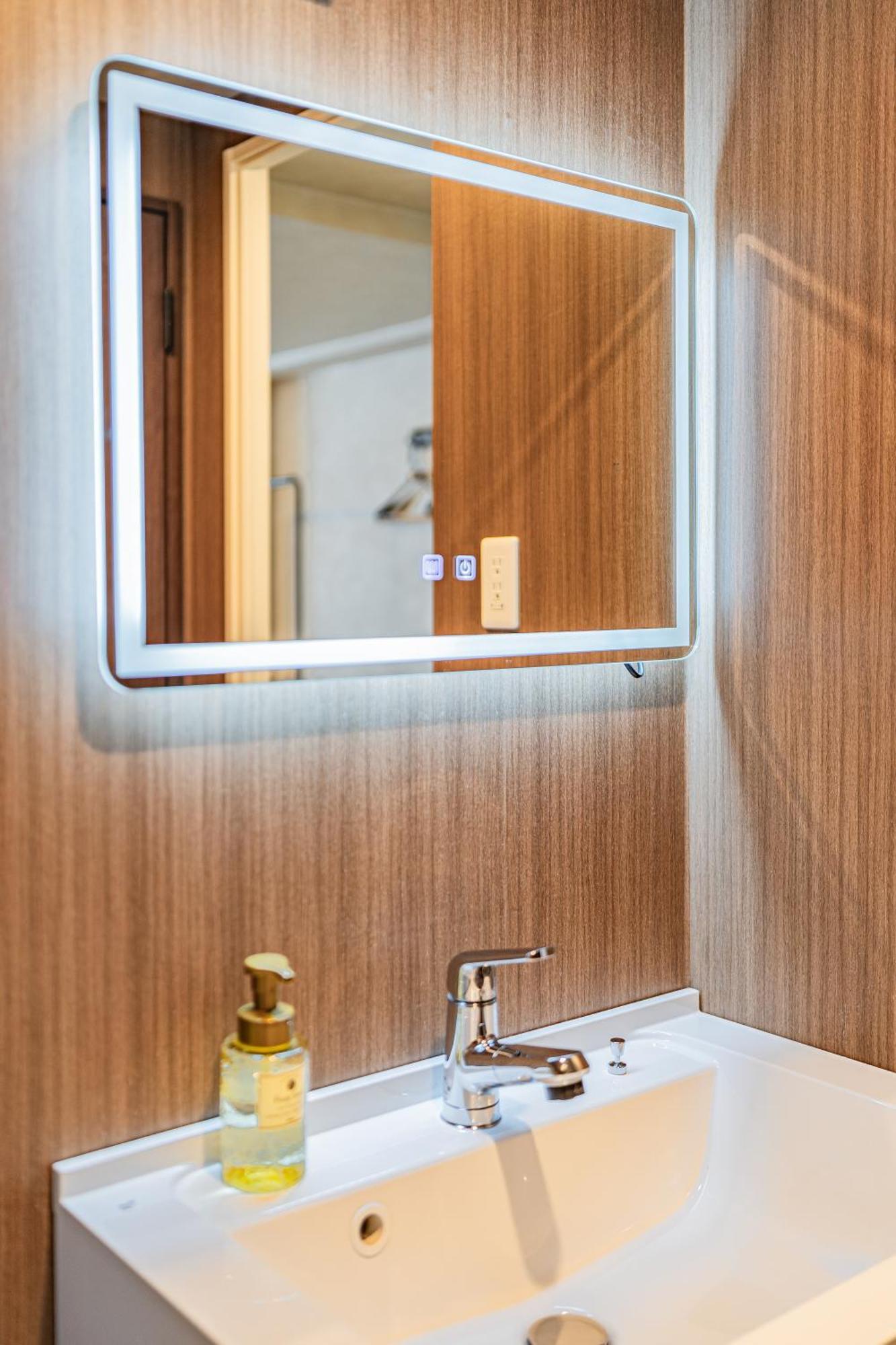 Guest house 11 Shinsaibashi Ii 3*