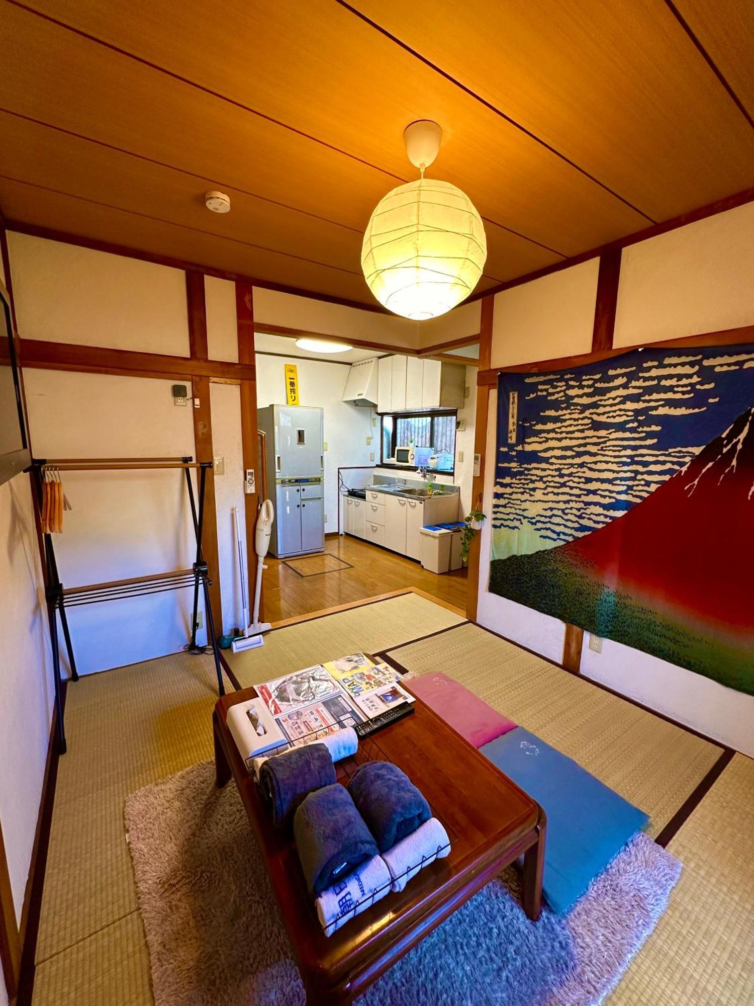 Kitakagaya Inn: Convenient Near Namba *