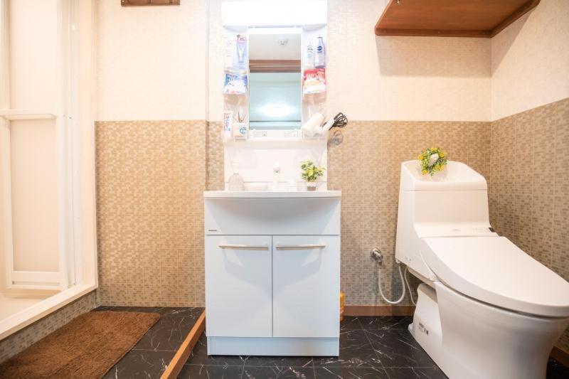 Apartment 日本橋车站7号出口零距离三室一厅日式电梯公寓房道顿堀黑门市场徒步2分钟