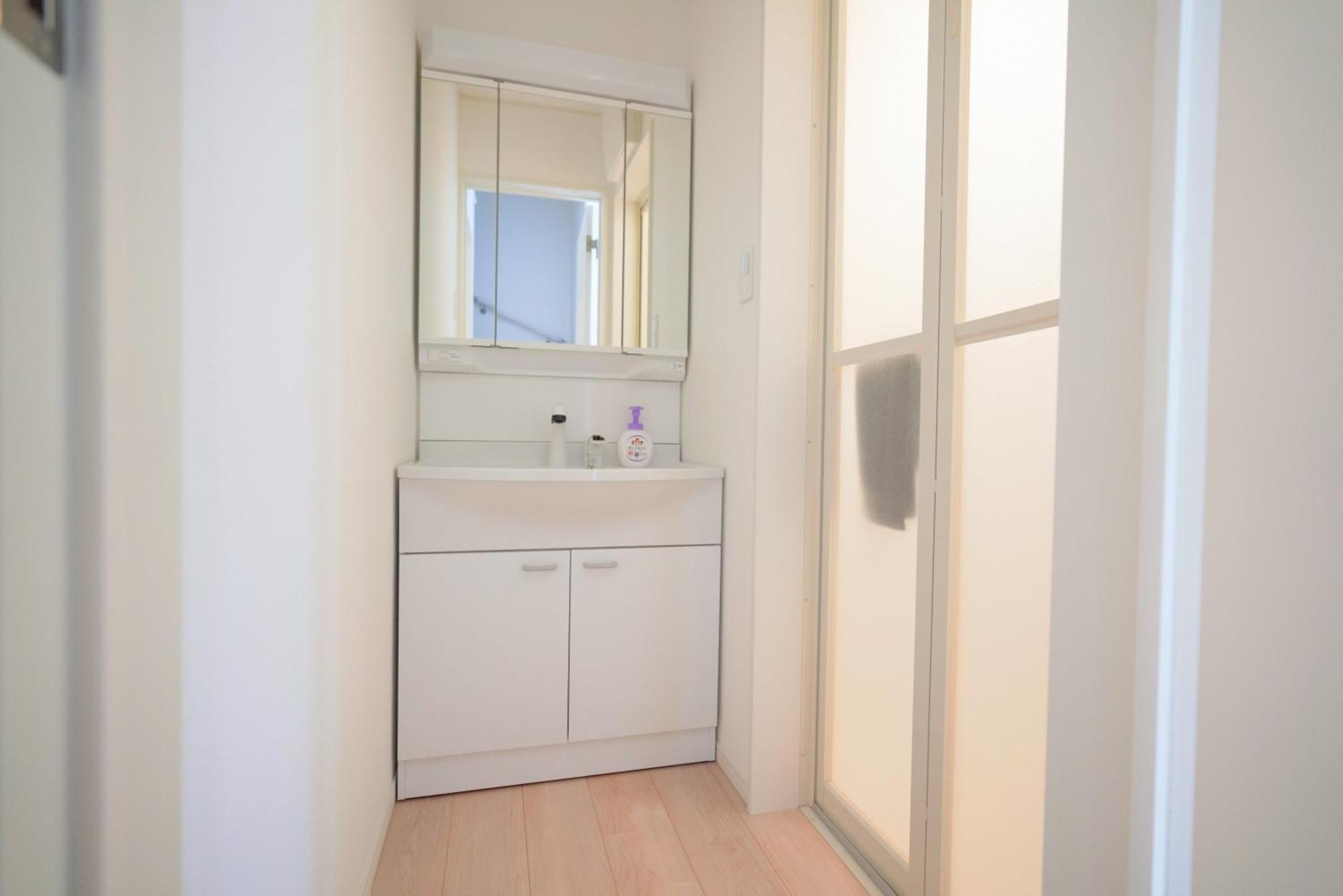 Apartment White Color New Design 5ppl Funny Play House 2ldk *